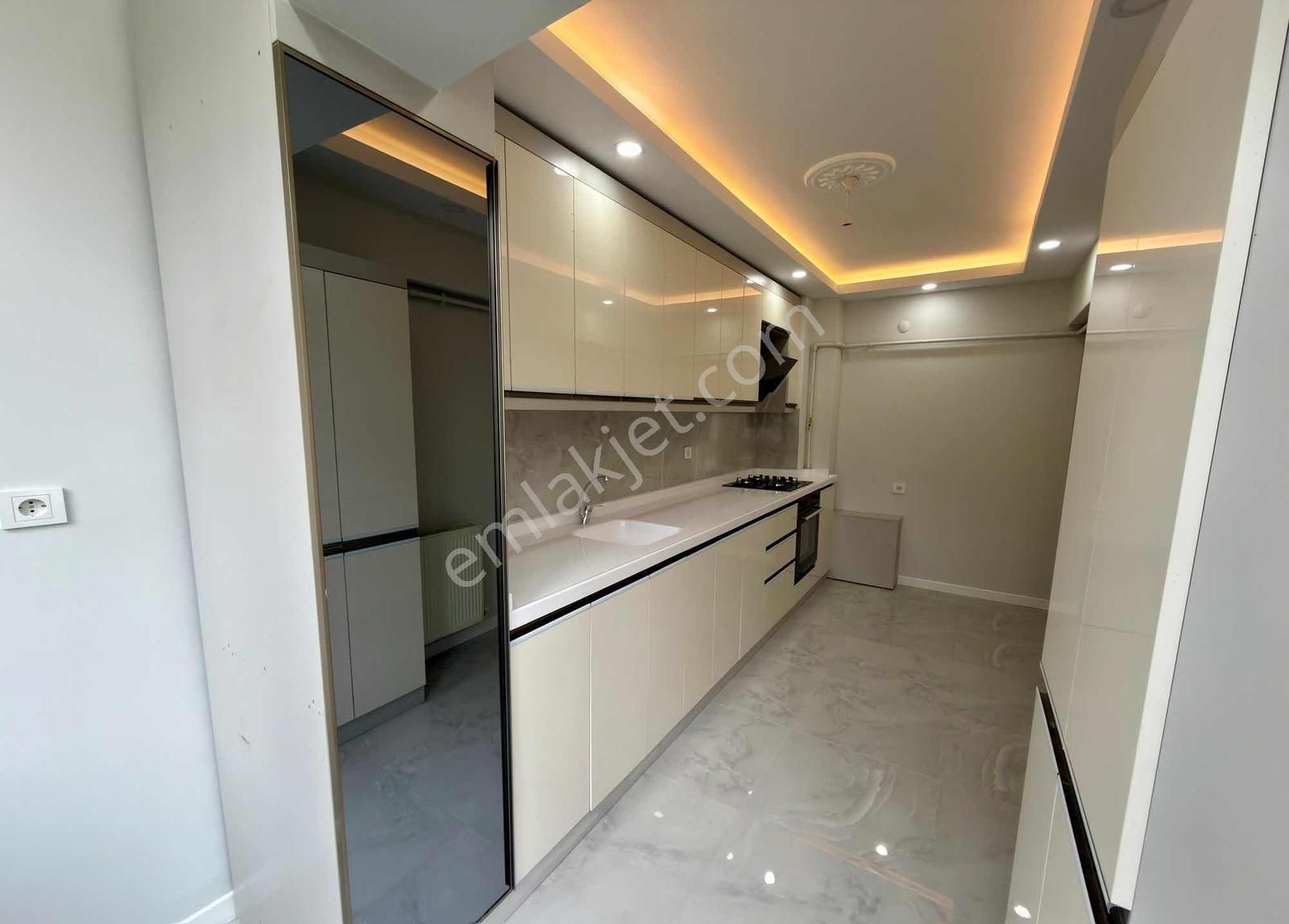 Etimesgut Elvan Mah Lüks Yapılı Ara Kat Ön Cephe 120m2 3+1 Daire - Görsel 10