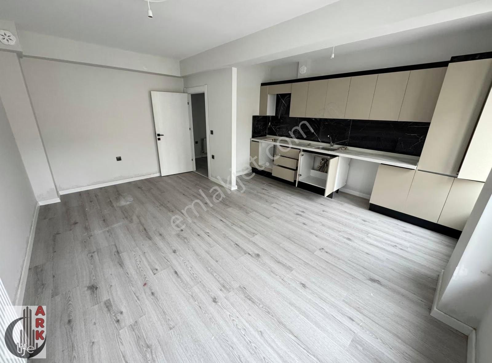 Ark Life'dan Emek Mahallesinde Ebeveyn B.sıfır 90m² 2+1 Daire - Görsel 2