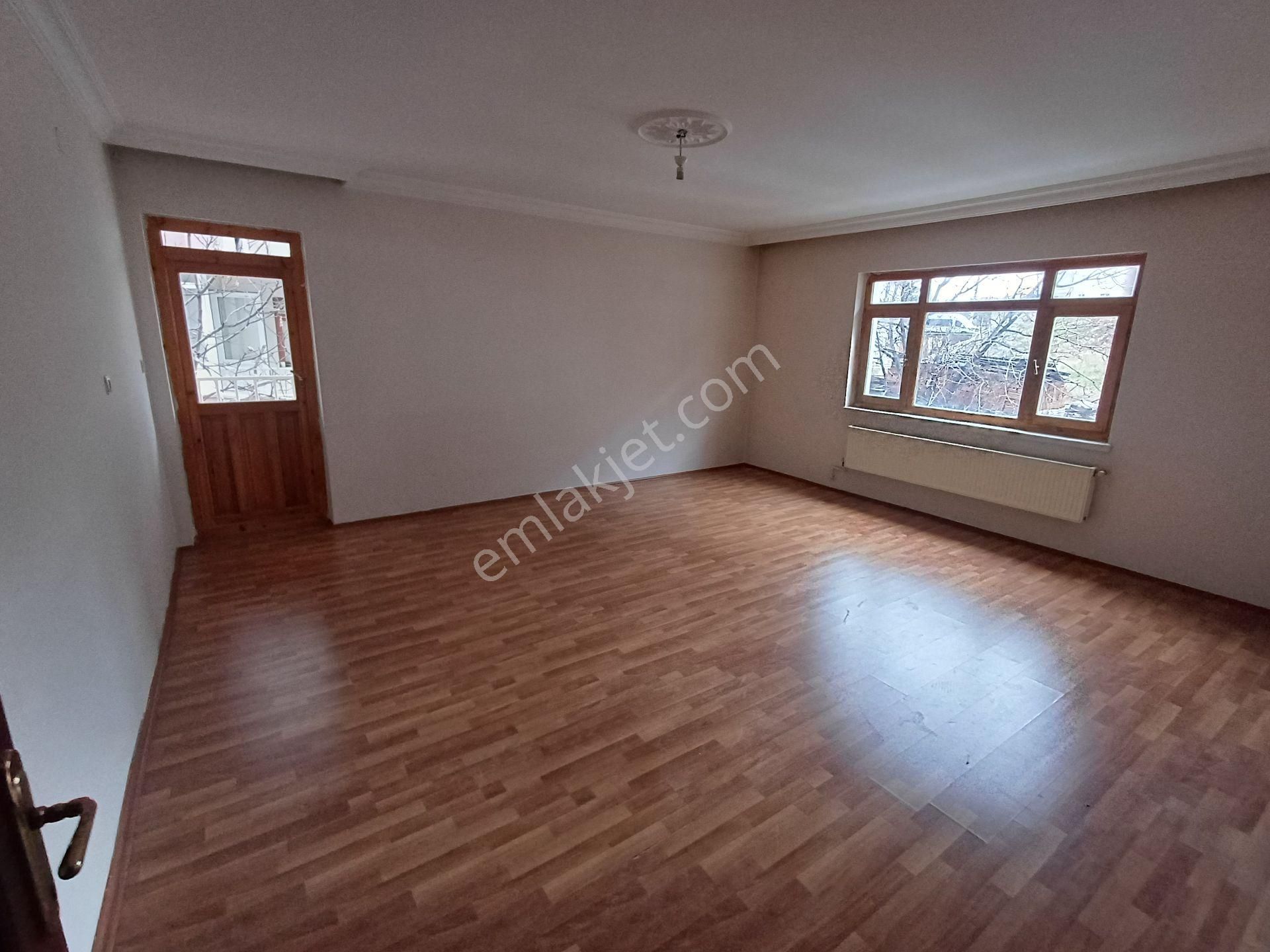 Sincan Andiçen Mahallesinde Asansörlü 3+1 125 M2 Satılık Daire