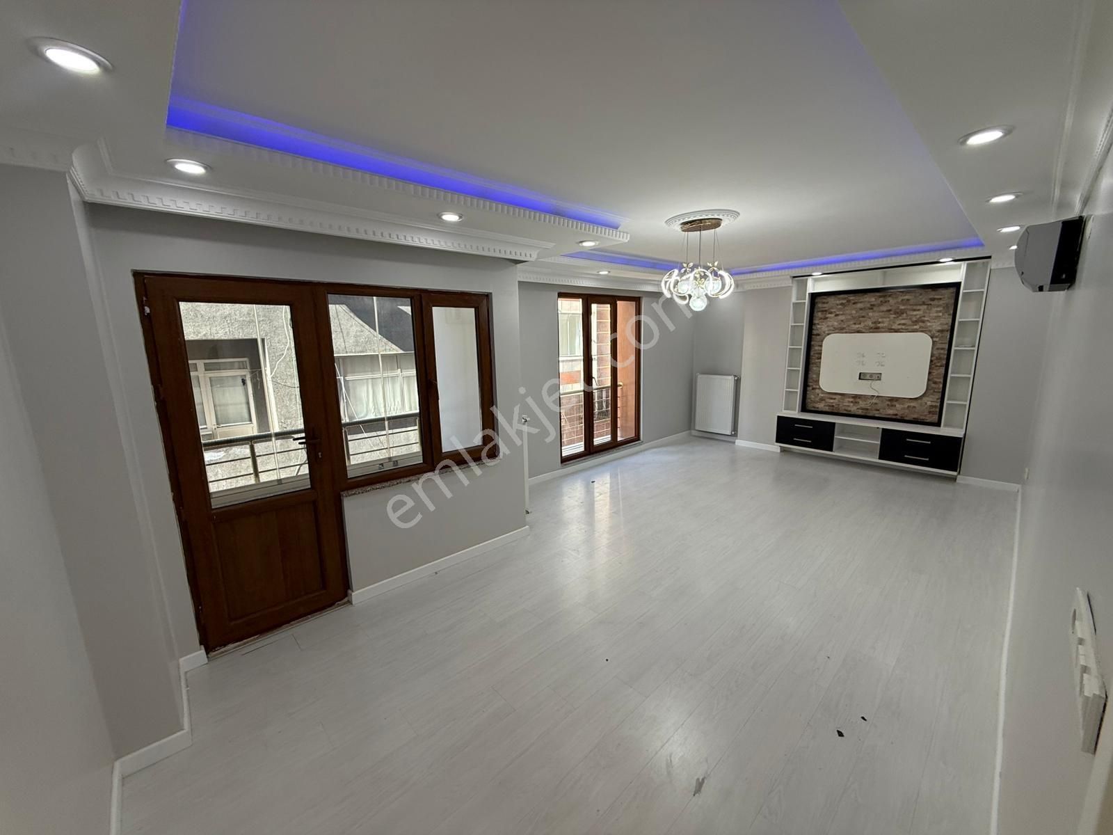 Home'dan Tramvay Dibinde Satılık 130m 3+1 Lüx Ara Kat Daire Acil - Görsel 2