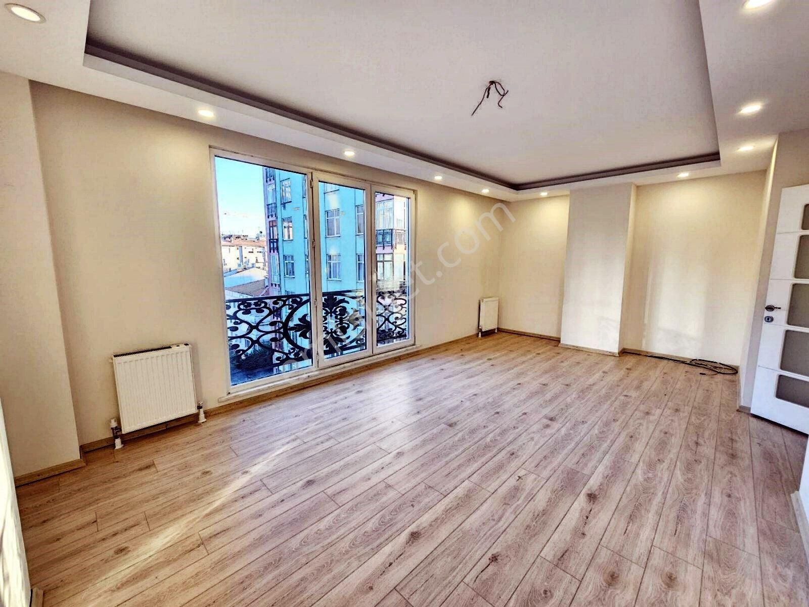 Poyraz'dan Suadiye'de Yeni Binada Balkonlu 70 M2 Net 2+1 Satılık