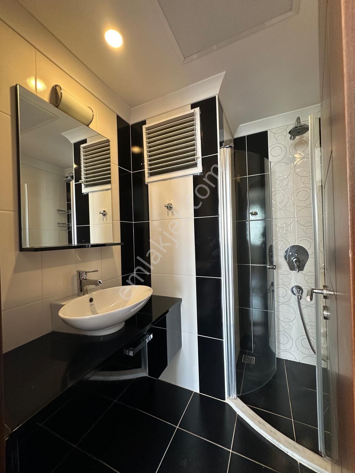 Gürselpaşa Mahallesinde 7/24 Güvenlikli Sitede 4+1 Lüks Kiralık Daire - Görsel 23