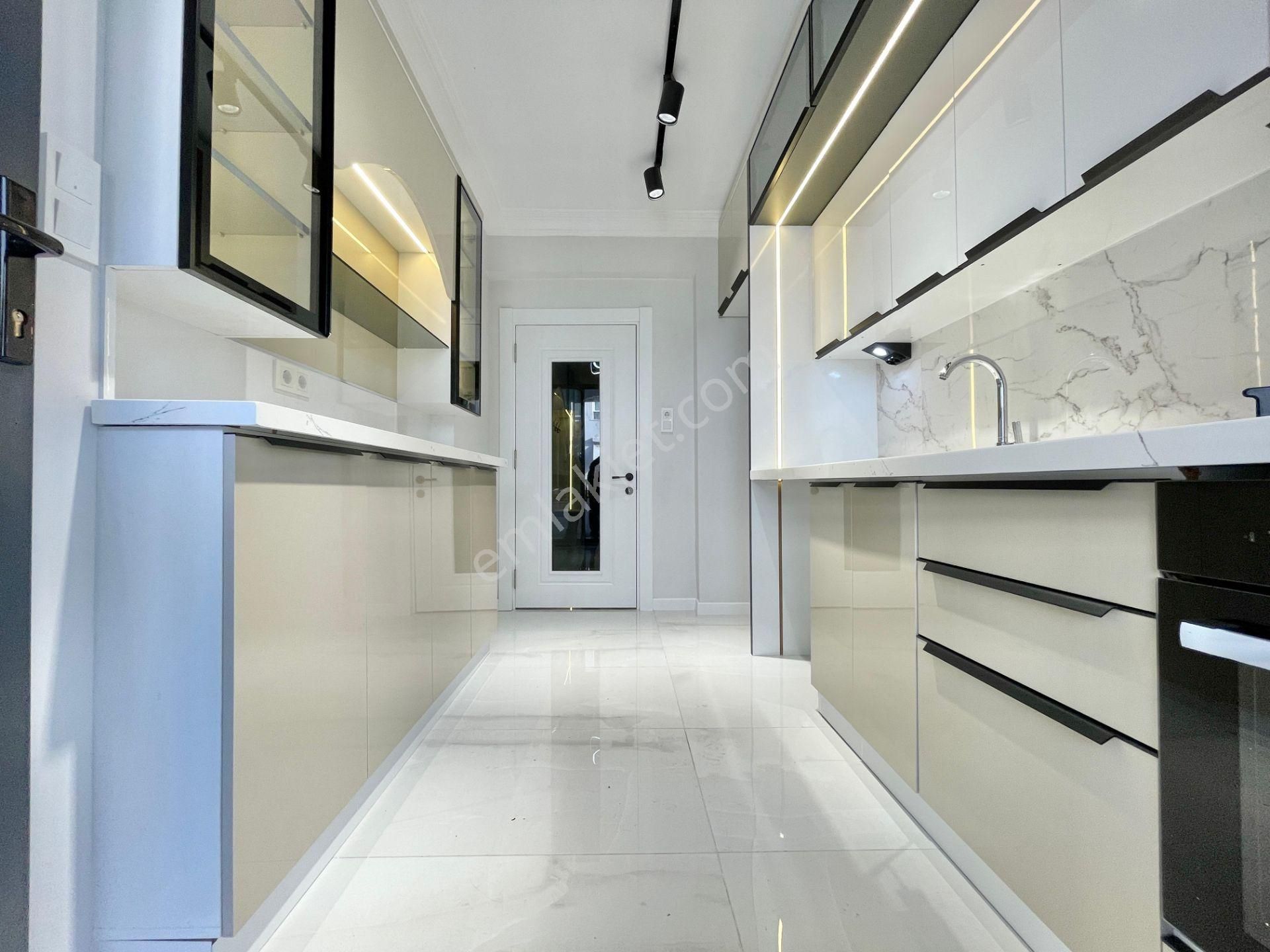 Berkay Demirel'den Altınkumda Ayrı Mutfak Ön Cephe 3+1 Daire - Görsel 17