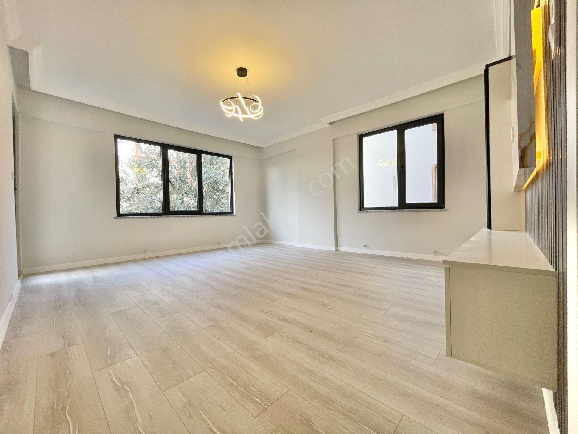 Berkay Demirel'den Altınkumda Ayrı Mutfak Ön Cephe 3+1 Daire - Görsel 14