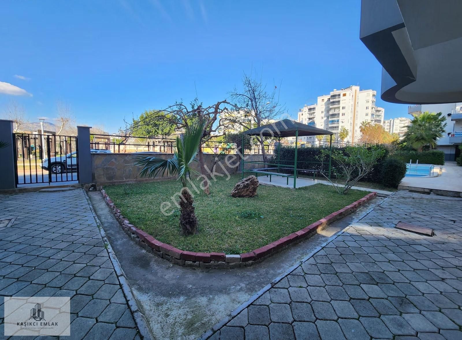 Hurma Mah. Merkezi Konumda Geniş 3+1 Kiralık Daire - Görsel 2