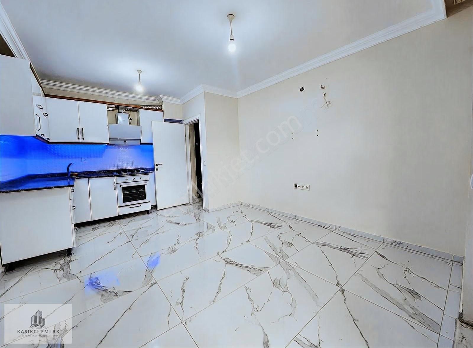 Hurma Mah. Havuzlu Site İçerisinde Yüksek Giriş 2+1 Kiralık