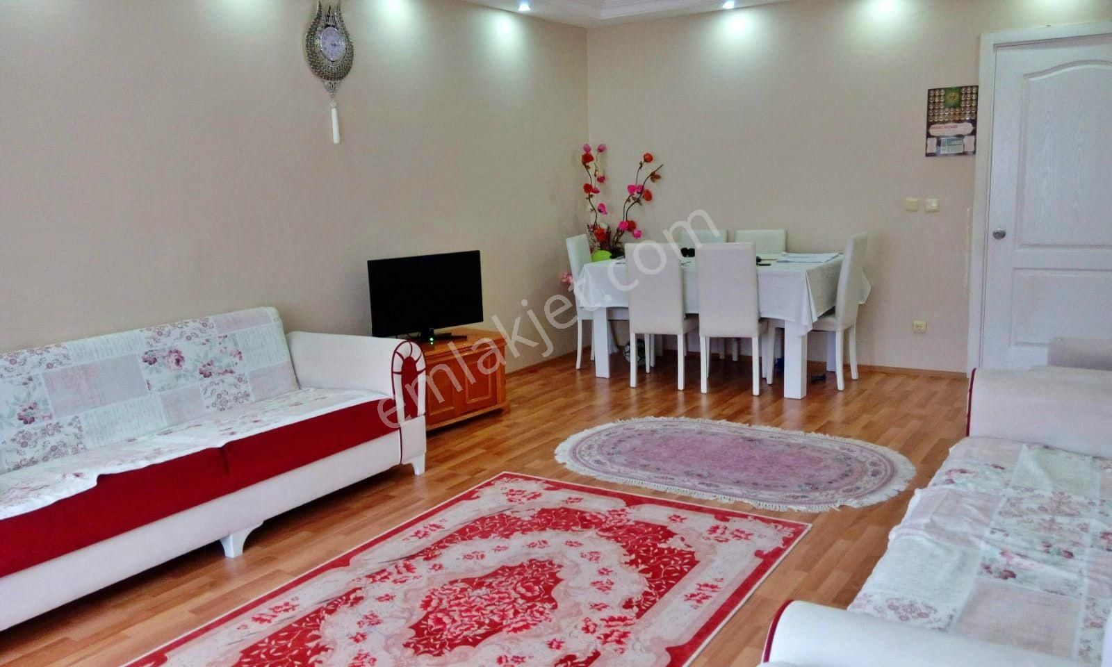Silivri Çanta Çağdaşkent Sitesi'de Kiralık Geniş M2 3+1 Daire - Görsel 4
