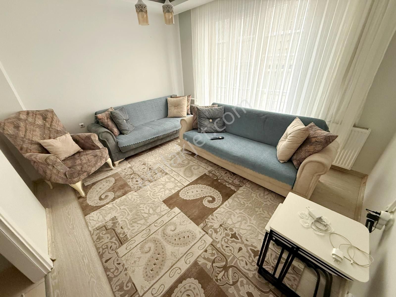 Fatih Emlak Tan Kat Mülkiyetli Metro Metrobuse Yakın 2+1 Ara Kat Daire - Görsel 3