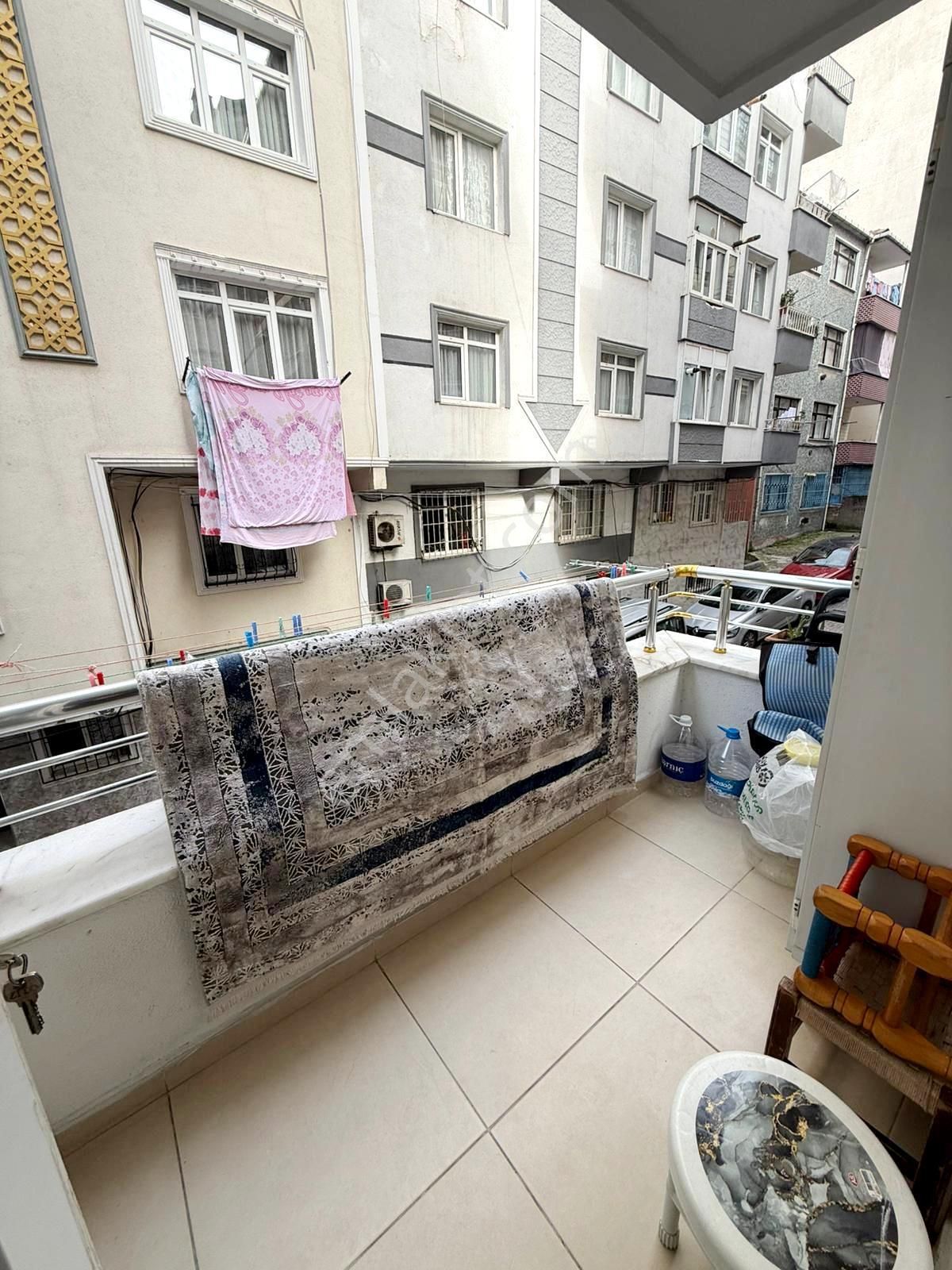 Fatih Emlak Tan Kat Mülkiyetli Metro Metrobuse Yakın 2+1 Ara Kat Daire - Görsel 11