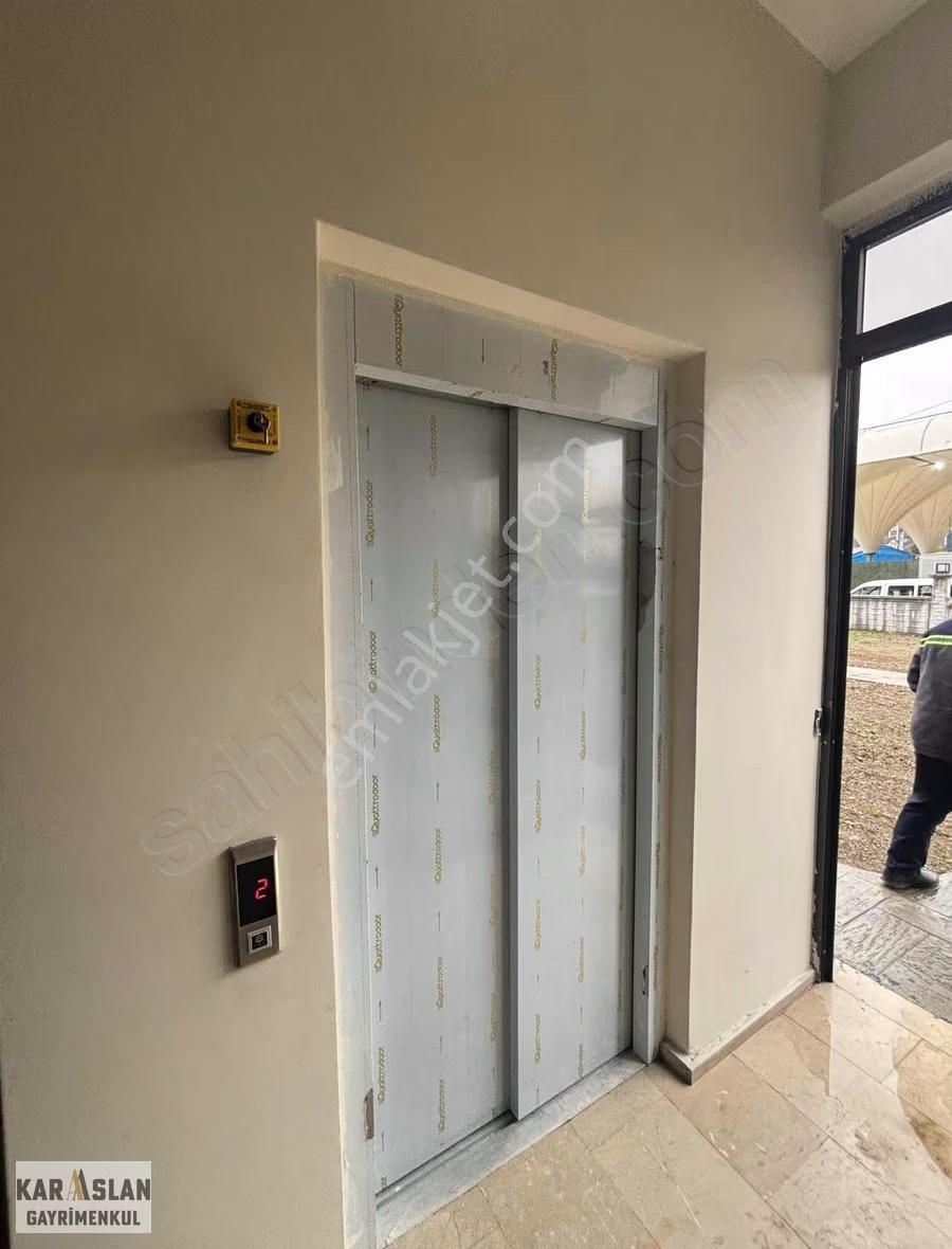 Başiskele Yeşilyurtta Cadde Üstü 3+1 Satılık Çatı Dubleks Daire - Görsel 18