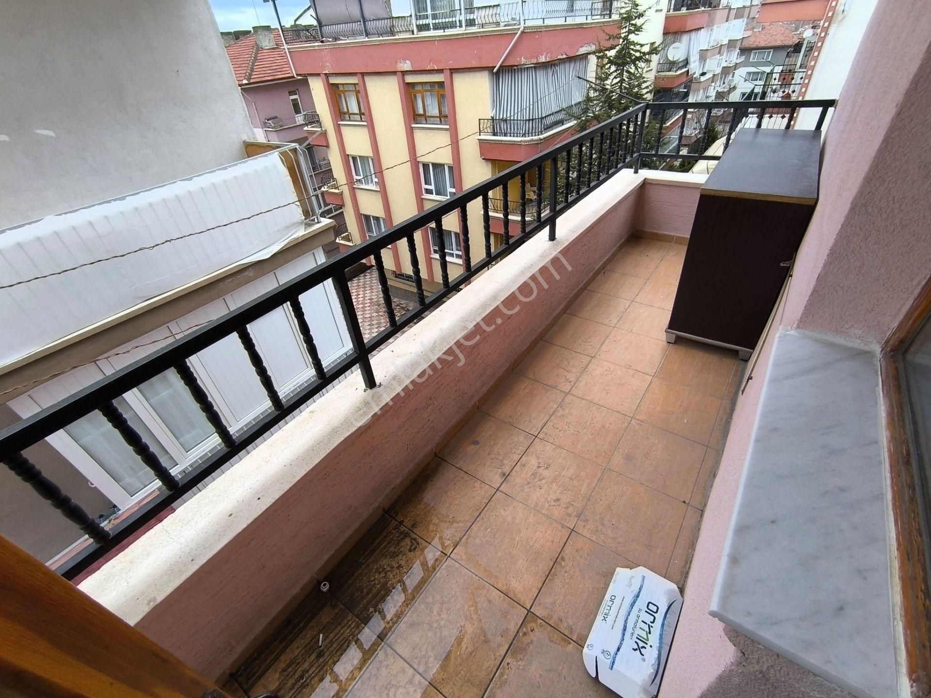 Mareşal Çakmak Mah'de Asansörlü 3+1 Satılık Daire - Görsel 34