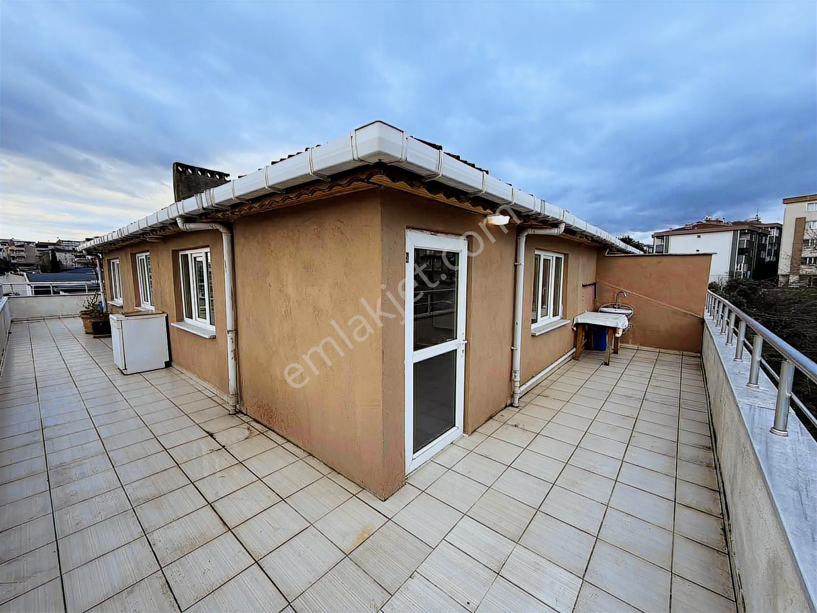 Darıca Bağlarbaşı Tuzla Cd Yakını Acil Satılık 2+1 Üst Kat Daire - Görsel 4