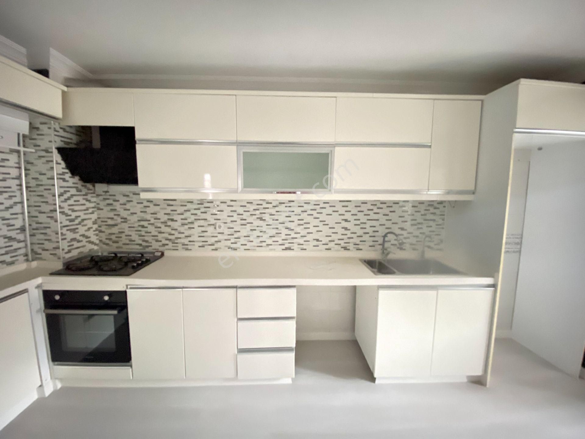 Gökçe Emlak'tan 6.kat 3+1 Full Yapılı Masrafsız Fırsat Daire - Görsel 6