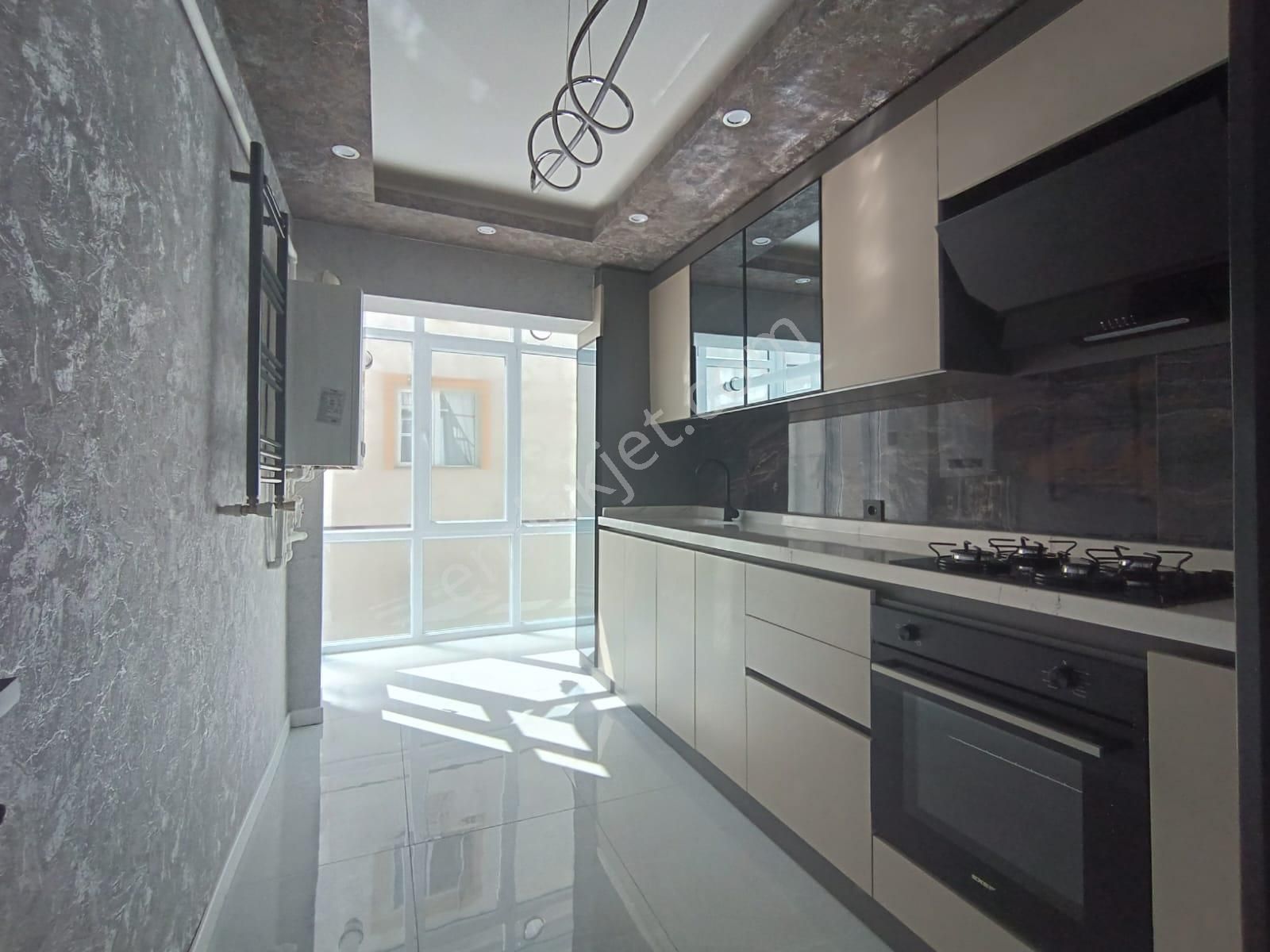 Sincan Mareşal Çakmak Mahallesinde 3+1 Satılık Ful Yapılı Daire - Görsel 7