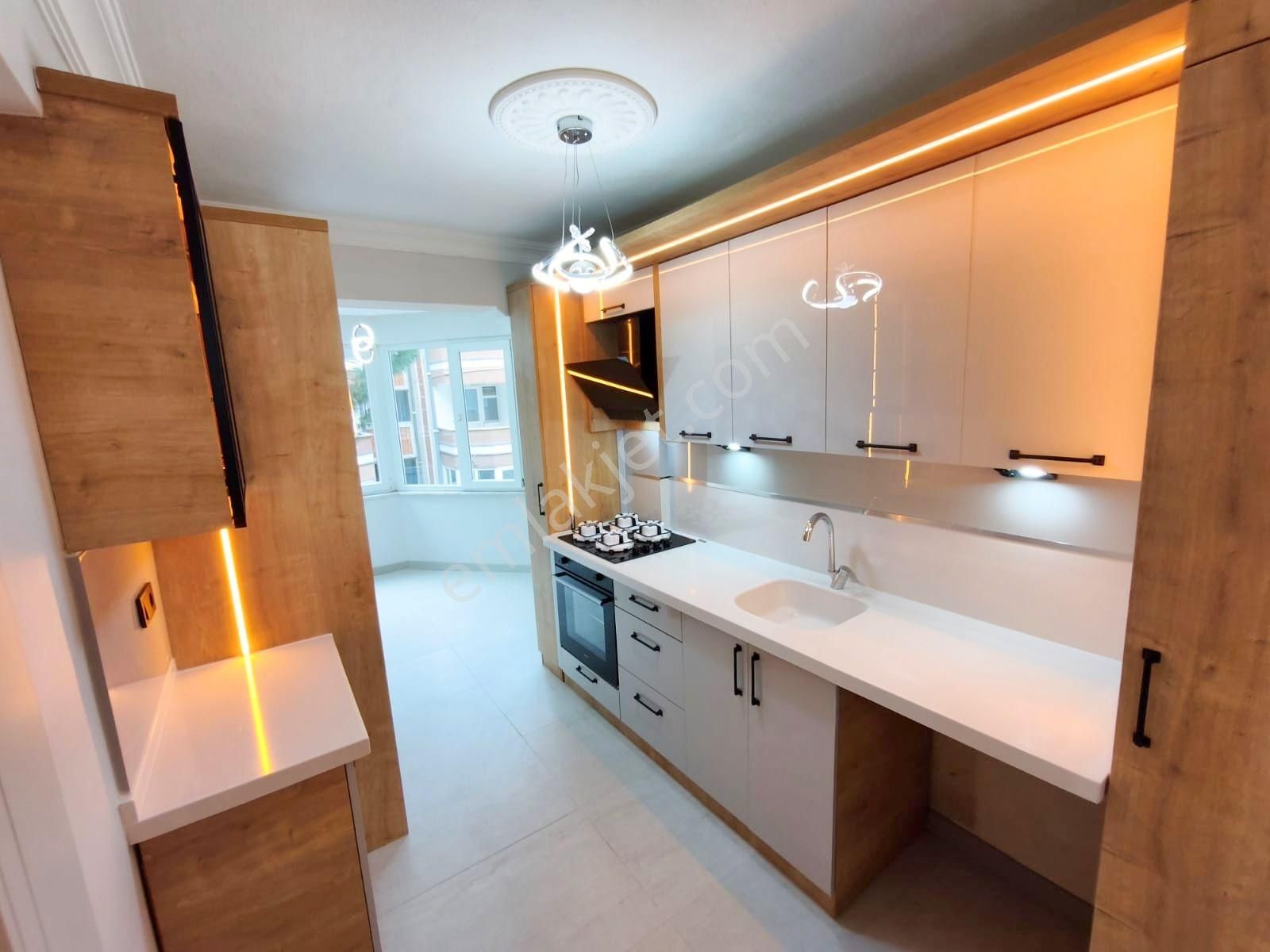 ⚫🟣akçay'ın Merkezin'de Arakat Geniş Balkonlu Full Yapılı Ve Masrafsız 2+1 Daire - Görsel 13