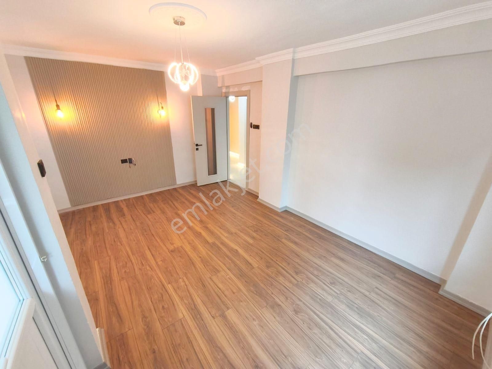 ⚫🟣akçay'ın Merkezin'de Arakat Geniş Balkonlu Full Yapılı Ve Masrafsız 2+1 Daire - Görsel 3