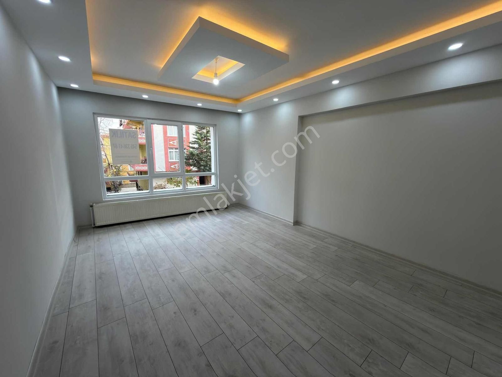 Etimesgut 30 Ağustos Mah.luks Yapılı Ön Cephe Ara Kat 3+1 Daire - Görsel 24