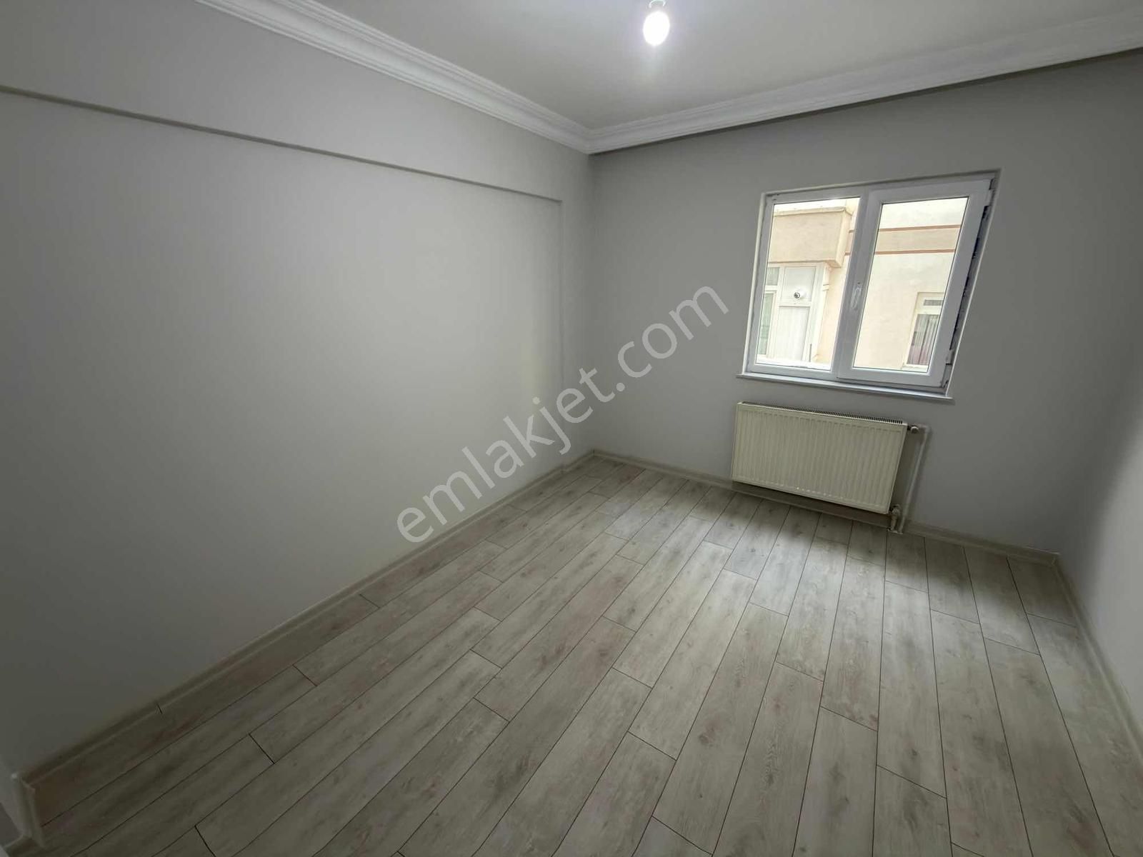 Etimesgut 30 Ağustos Mah.luks Yapılı Ön Cephe Ara Kat 3+1 Daire - Görsel 32