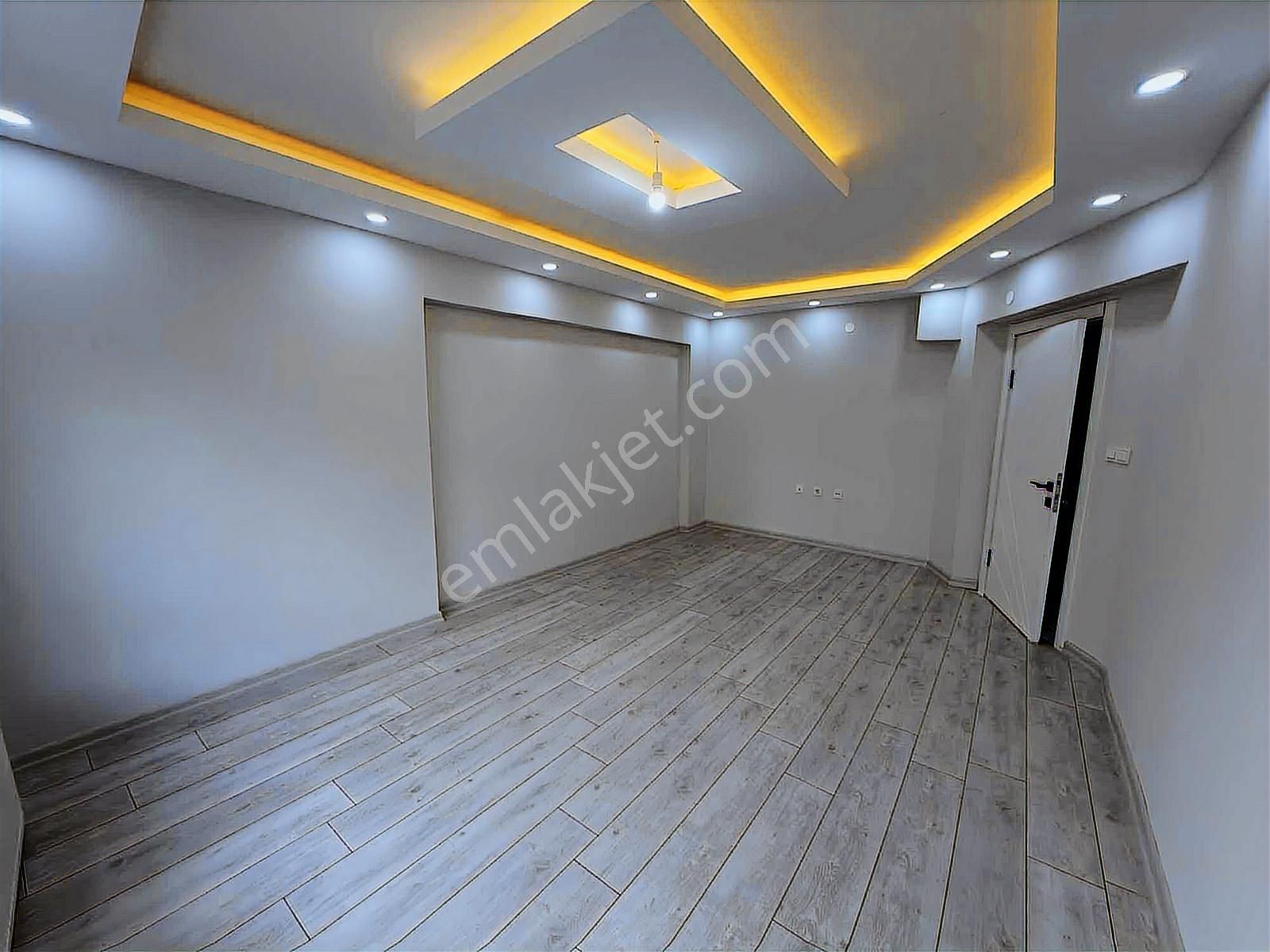 Etimesgut 30 Ağustos Mah.luks Yapılı Ön Cephe Ara Kat 3+1 Daire - Görsel 2