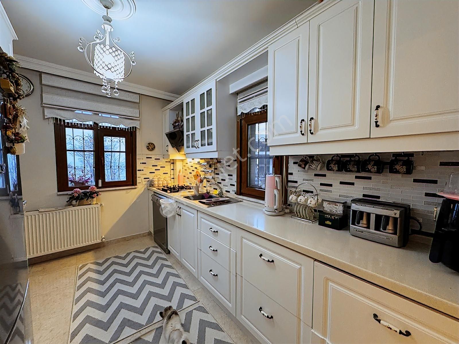 Büyükçekmece Yenimahallede Satılık 3+1 Deniz Manzaralı Villa - Görsel 27