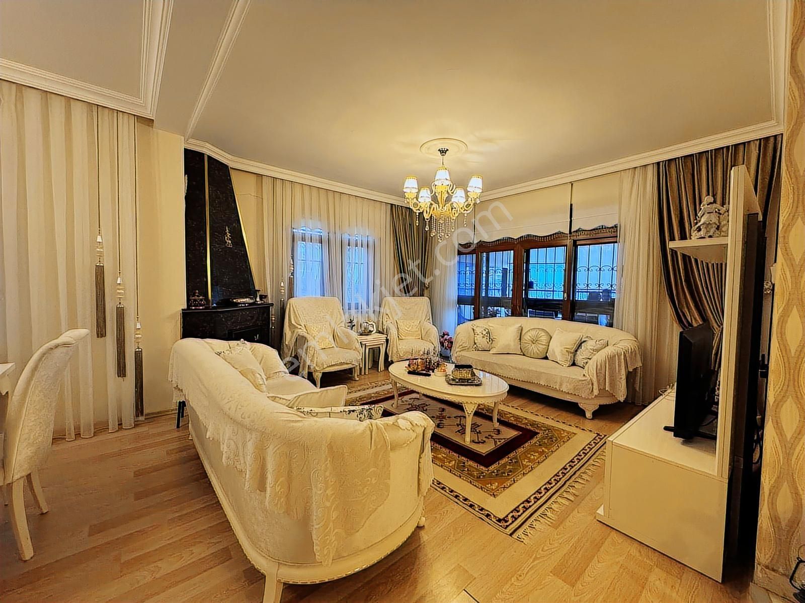 Büyükçekmece Yenimahallede Satılık 3+1 Deniz Manzaralı Villa - Görsel 12