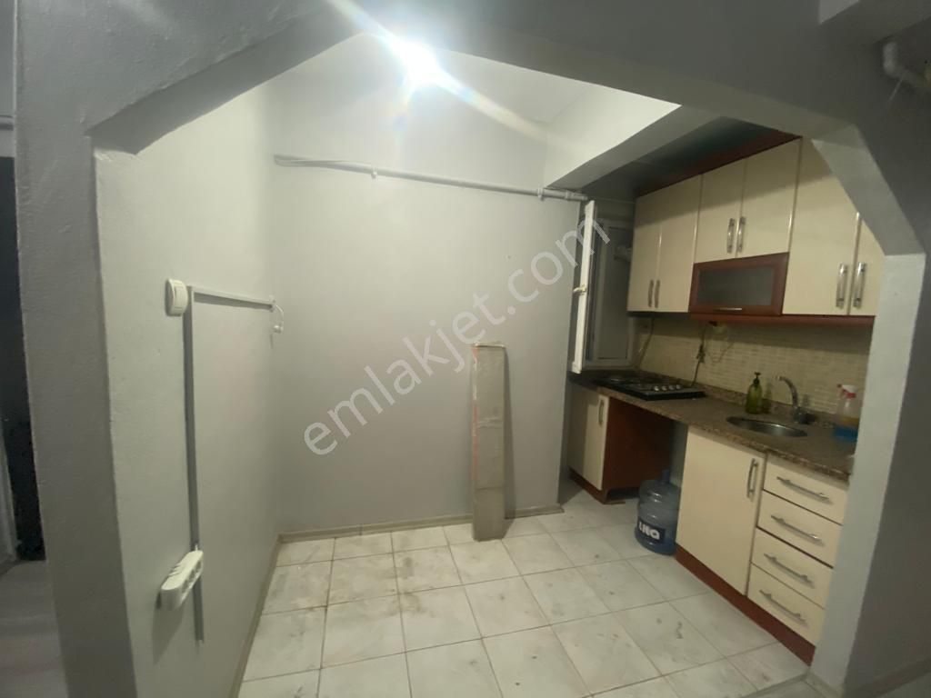 Bayrampaşa Altıntepsi Mahallesinde Yeni Sokakta / 2+1/80/2.kat/ Kiralık Daire - Görsel 8