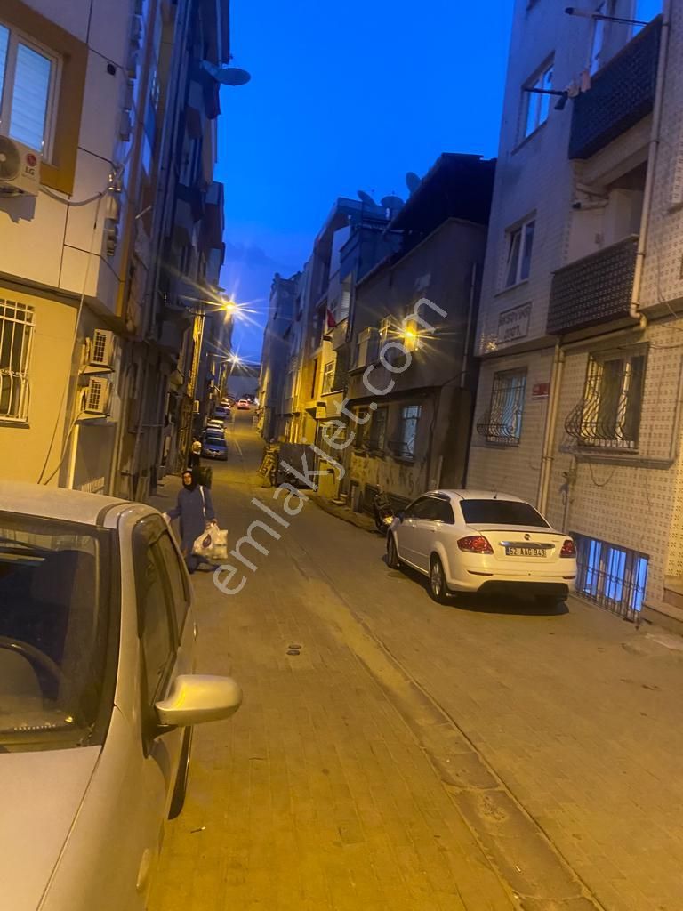 Bayrampaşa Altıntepsi Mahallesinde Yeni Sokakta / 2+1/80/2.kat/ Kiralık Daire - Görsel 16