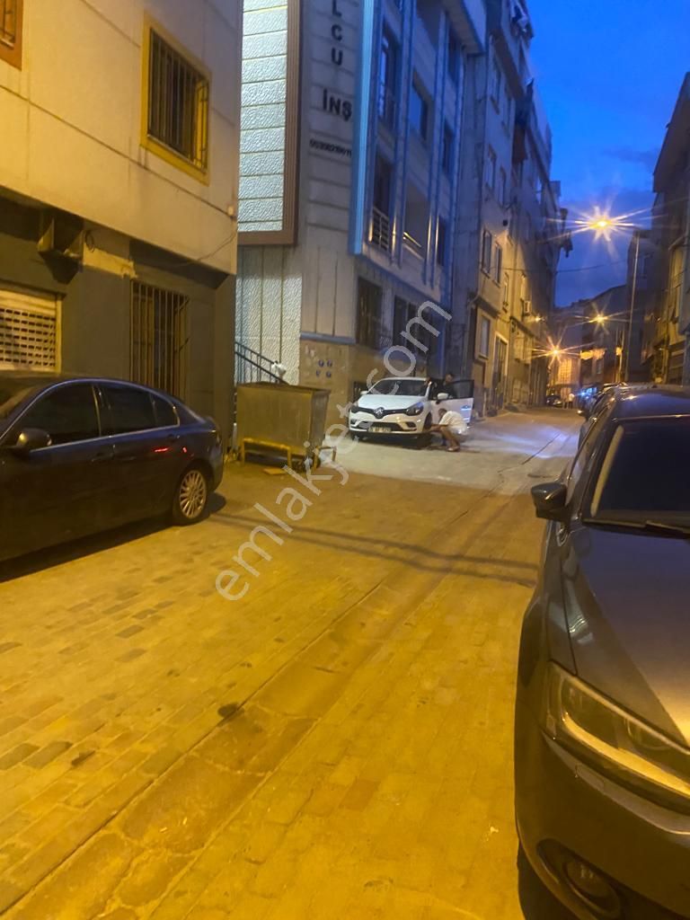 Bayrampaşa Altıntepsi Mahallesinde Yeni Sokakta / 2+1/80/2.kat/ Kiralık Daire - Görsel 15