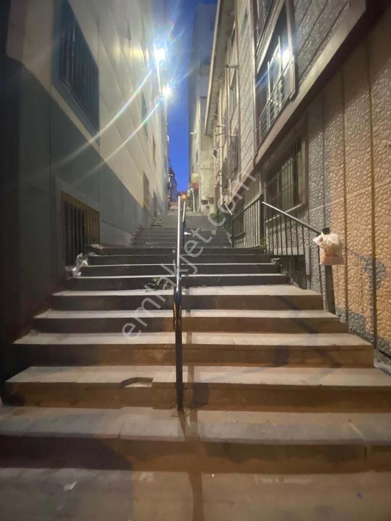 Bayrampaşa Altıntepsi Mahallesinde Yeni Sokakta / 2+1/80/2.kat/ Kiralık Daire - Görsel 14