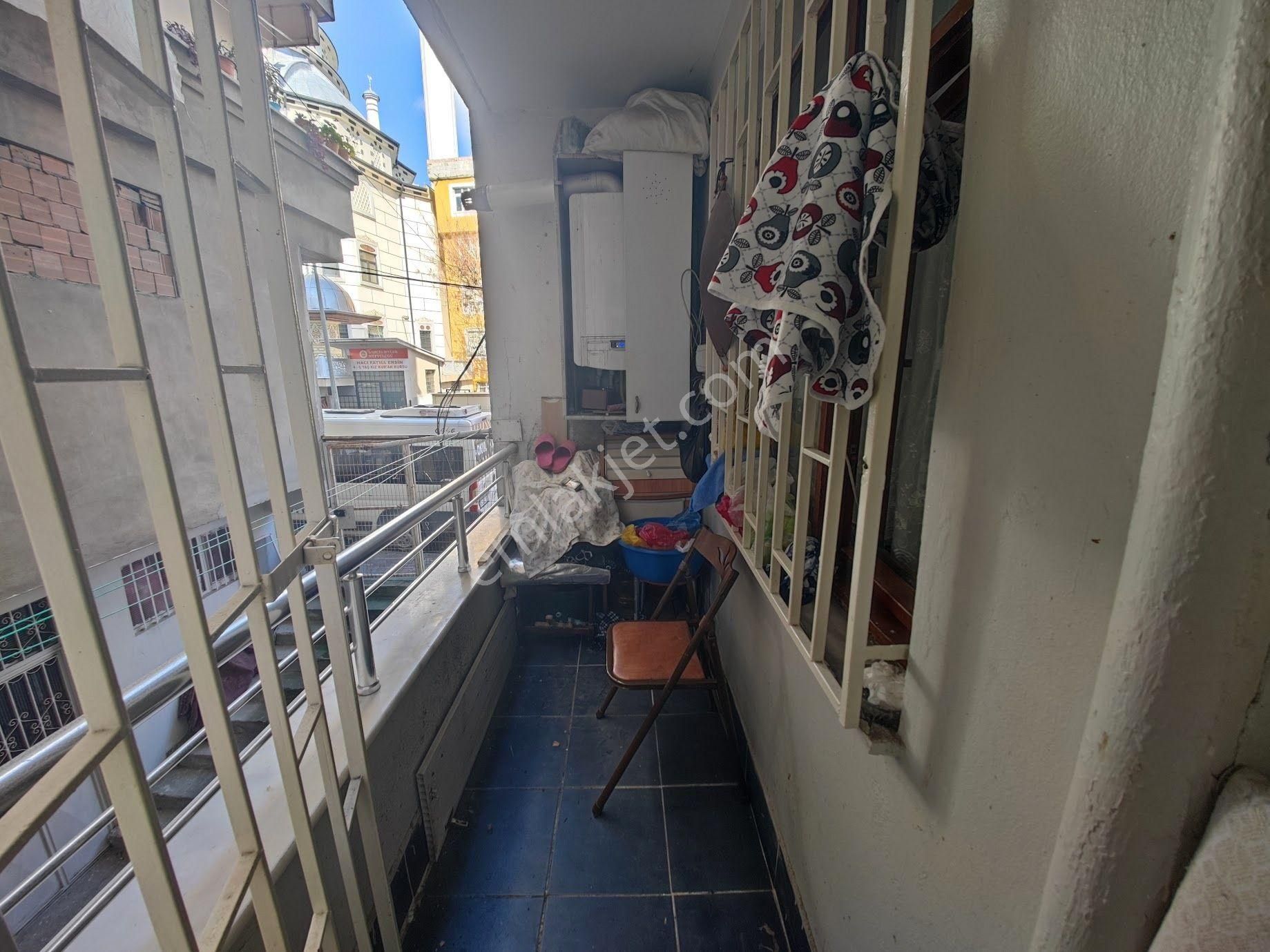 Yıldız Dan Metrobüse Yakın Safa Hastanesinin Orda Kredili Balkonlu Y-giriş 2+1 - Görsel 3