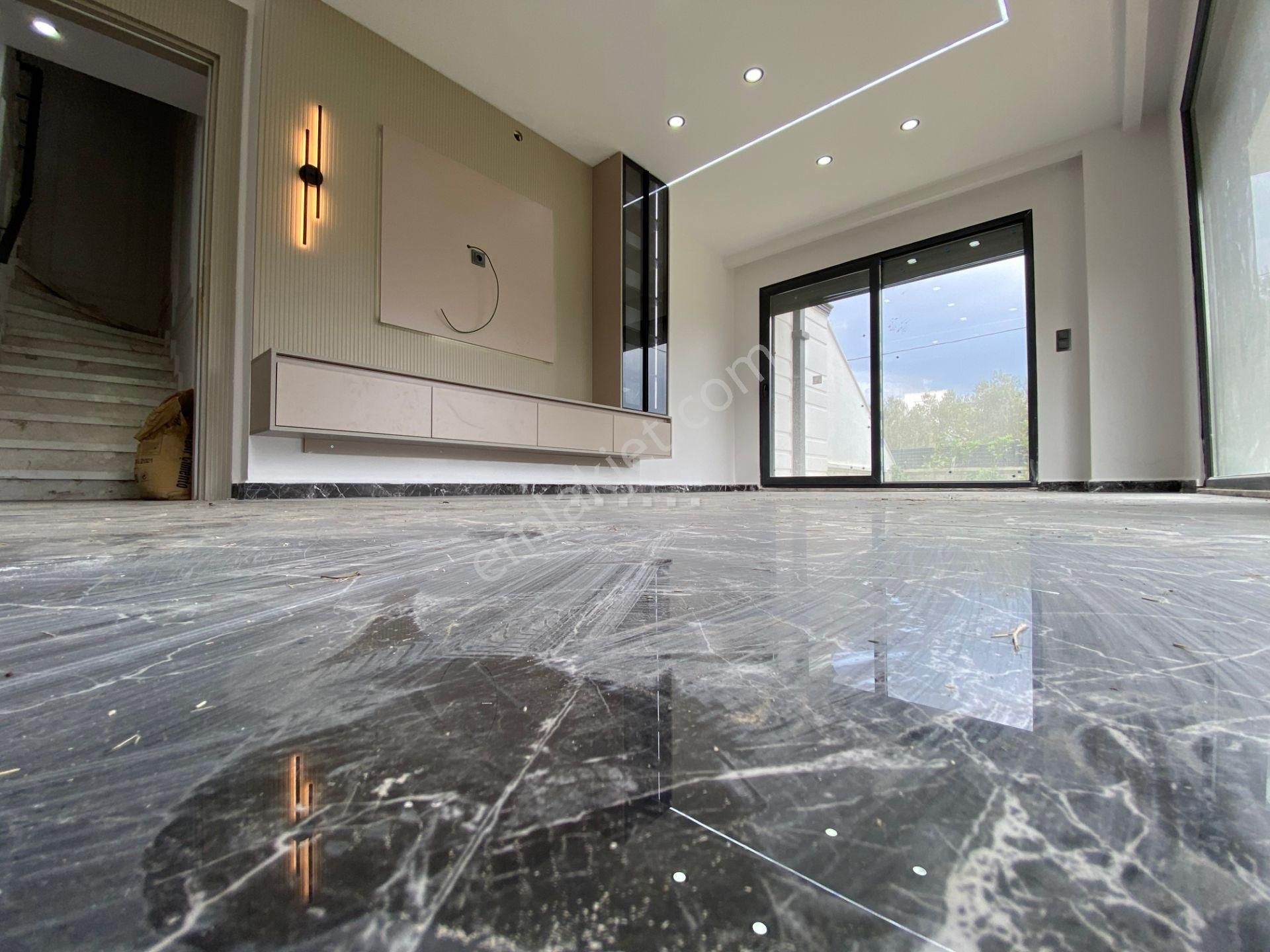 Mera Emlaktan Zeytinli'de Müstakil Bahçeli 260 M2 5+1 Lüx Villa - Görsel 20