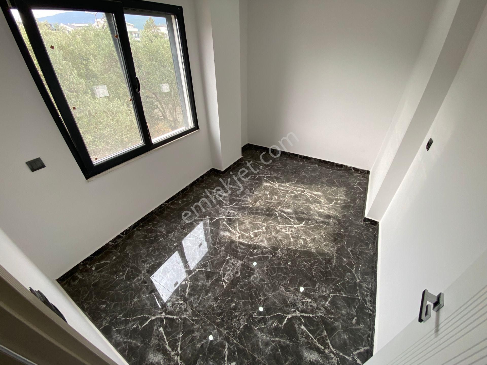 Mera Emlaktan Zeytinli'de Müstakil Bahçeli 260 M2 5+1 Lüx Villa - Görsel 29