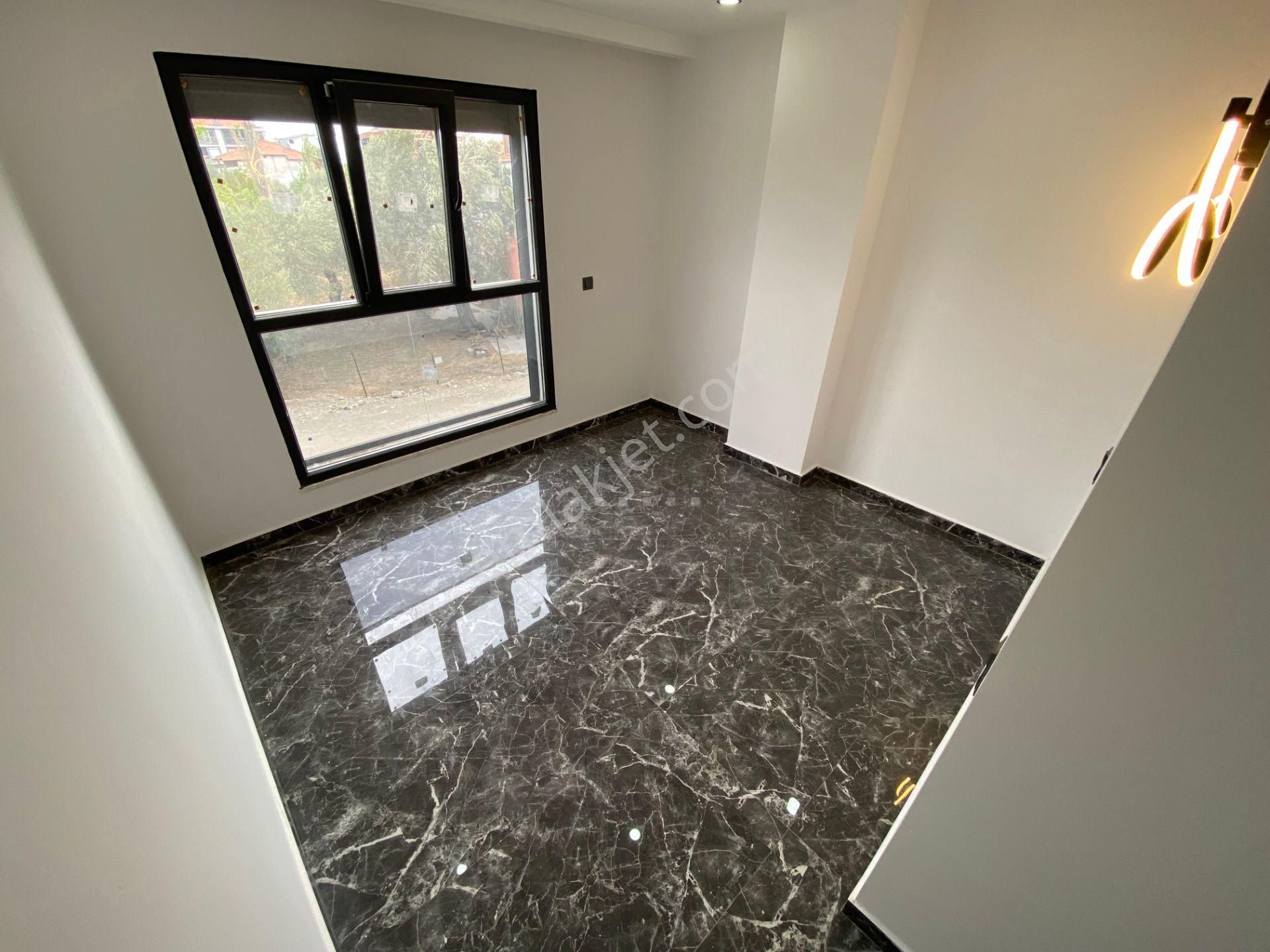 Mera Emlaktan Zeytinli'de Müstakil Bahçeli 260 M2 5+1 Lüx Villa - Görsel 33