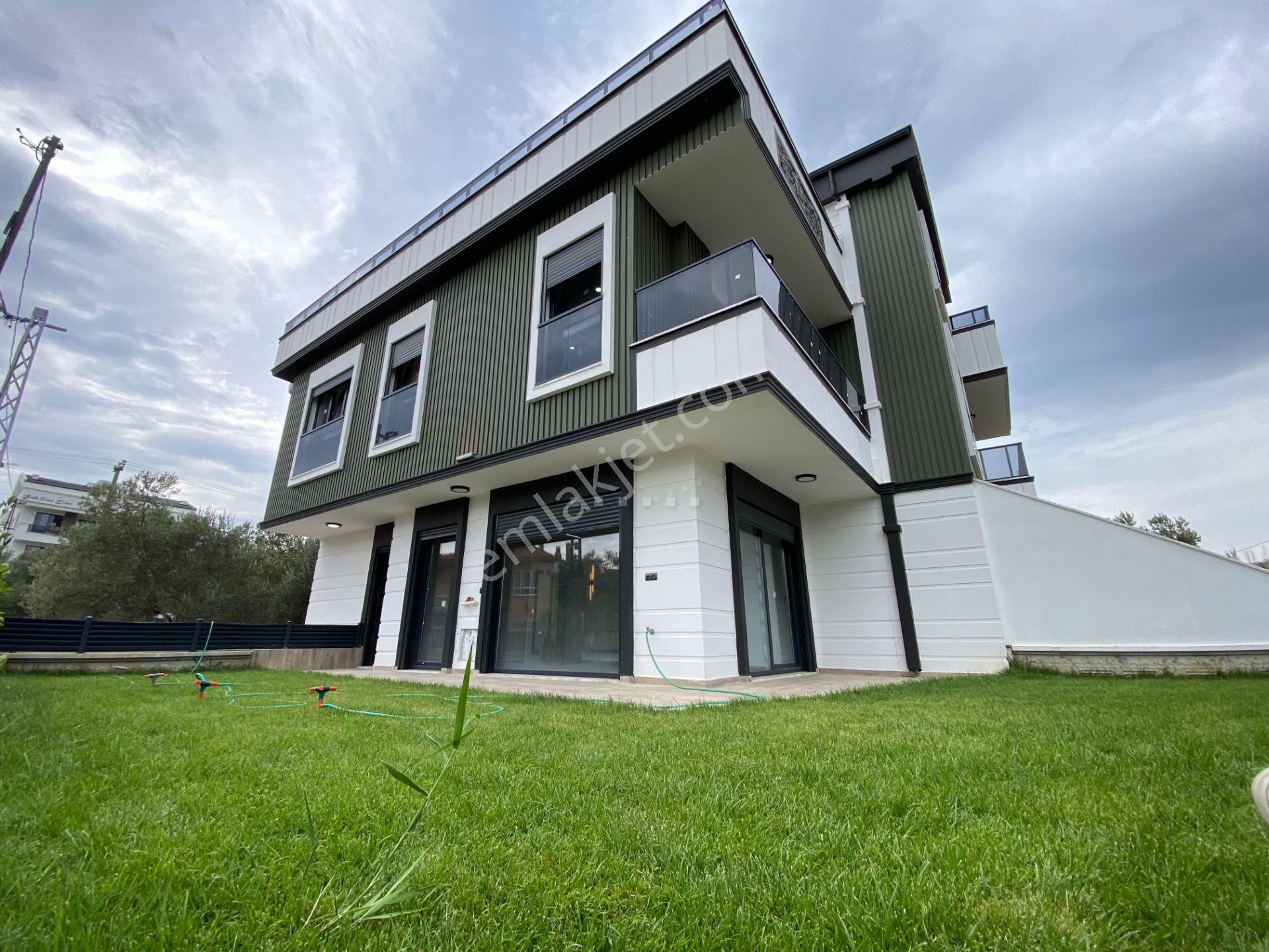 Mera Emlaktan Zeytinli'de Müstakil Bahçeli 260 M2 5+1 Lüx Villa - Görsel 5