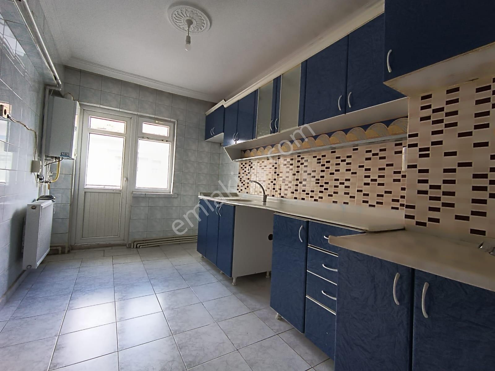 Sincan Atatürk Mahallesinde 3+1 Satılık Uygun Fiyat Merkezi Konum