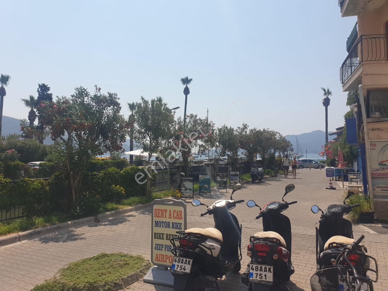 Marvera 'dan Kemeraltı Da Satılık Tek Tapu 2 Adet 1+0 Daire