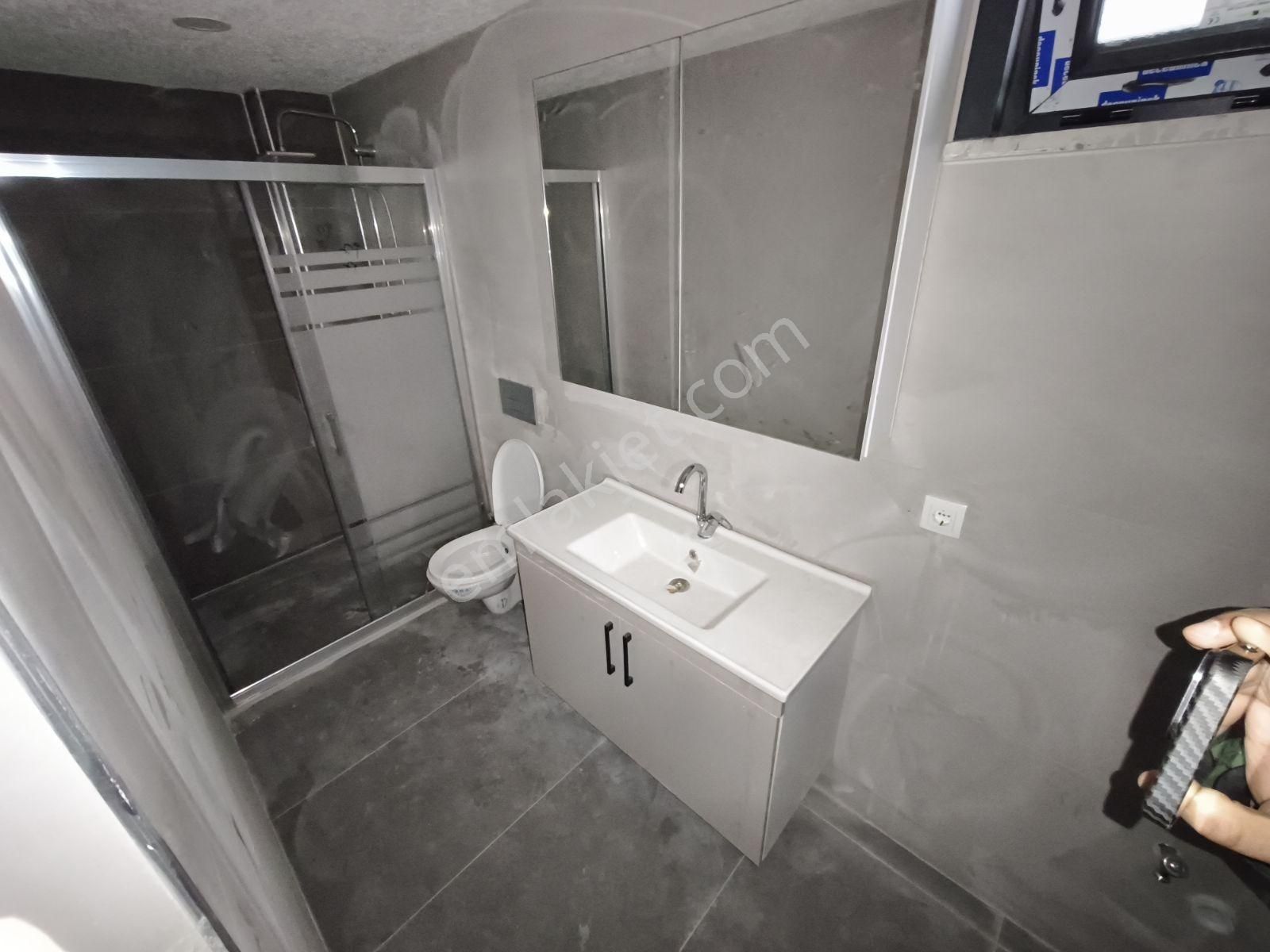 Çamlık Ta Metroya Yürüme Ebeveyn Banyolu Sıfır Balkonlu 3+1 - Görsel 10