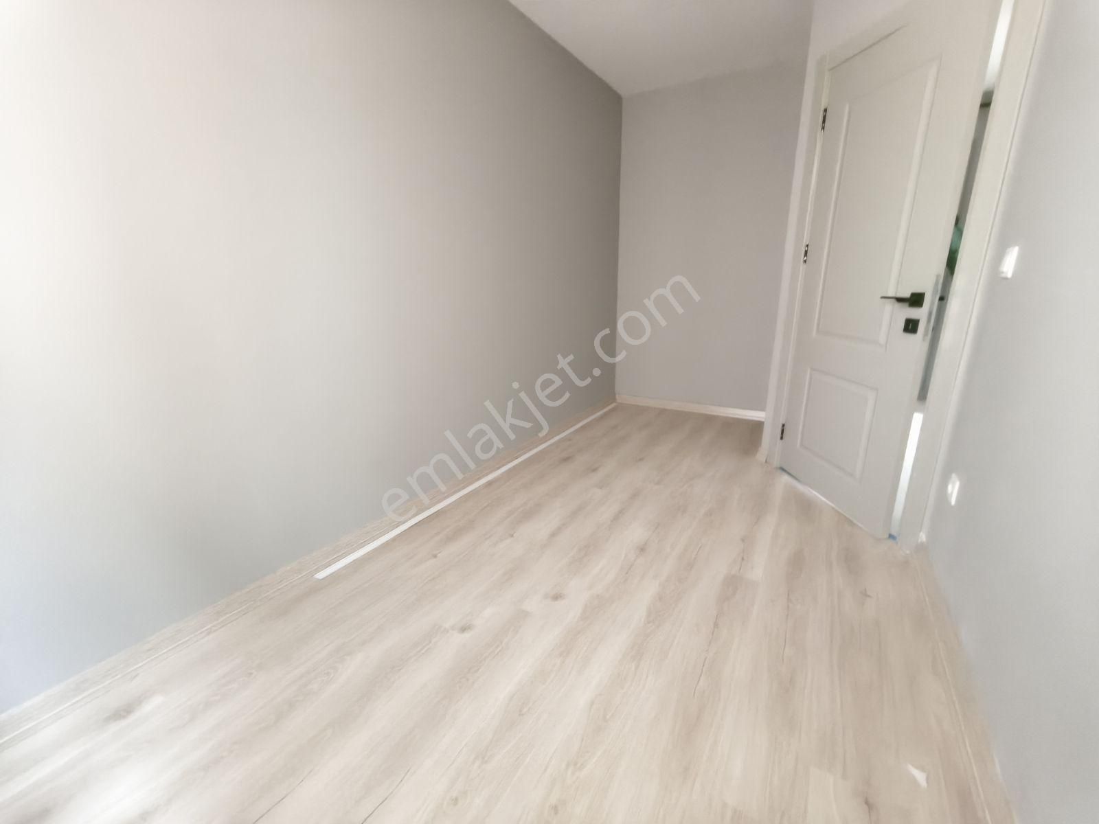 Çamlık Ta Metroya Yürüme Ebeveyn Banyolu Sıfır Balkonlu 3+1 - Görsel 9