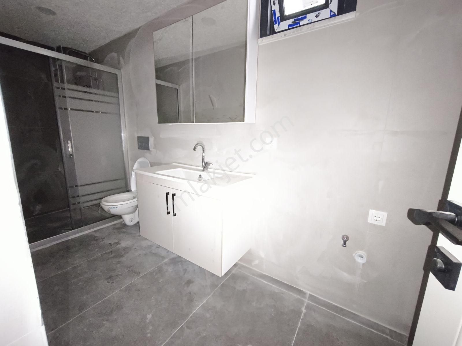 Çamlık Ta Metroya Yürüme Ebeveyn Banyolu Sıfır Balkonlu 3+1 - Görsel 28