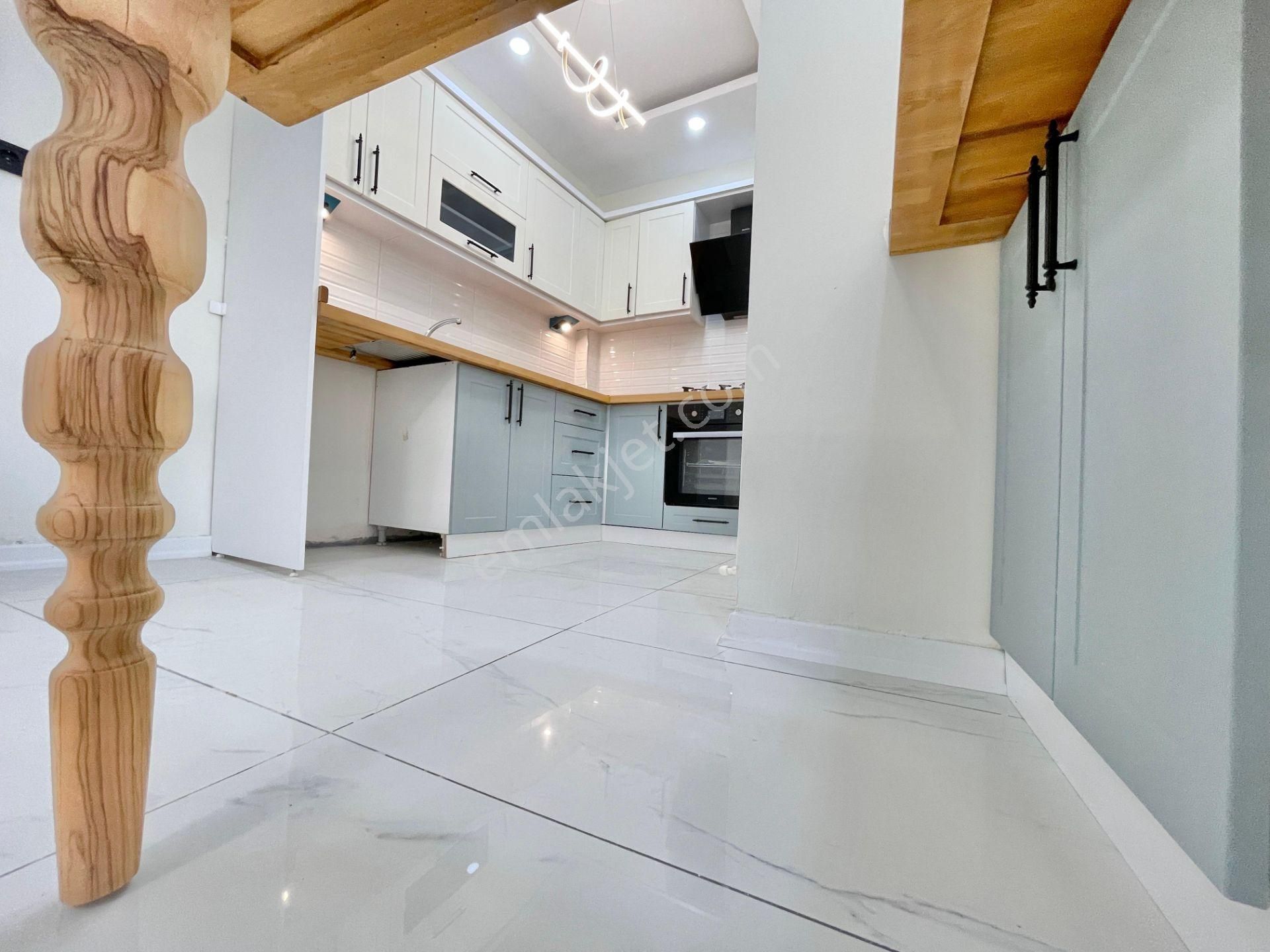 Berkay Demirel'den Akçay Merkezde Denize 70 Metre 2+1 Daire - Görsel 18