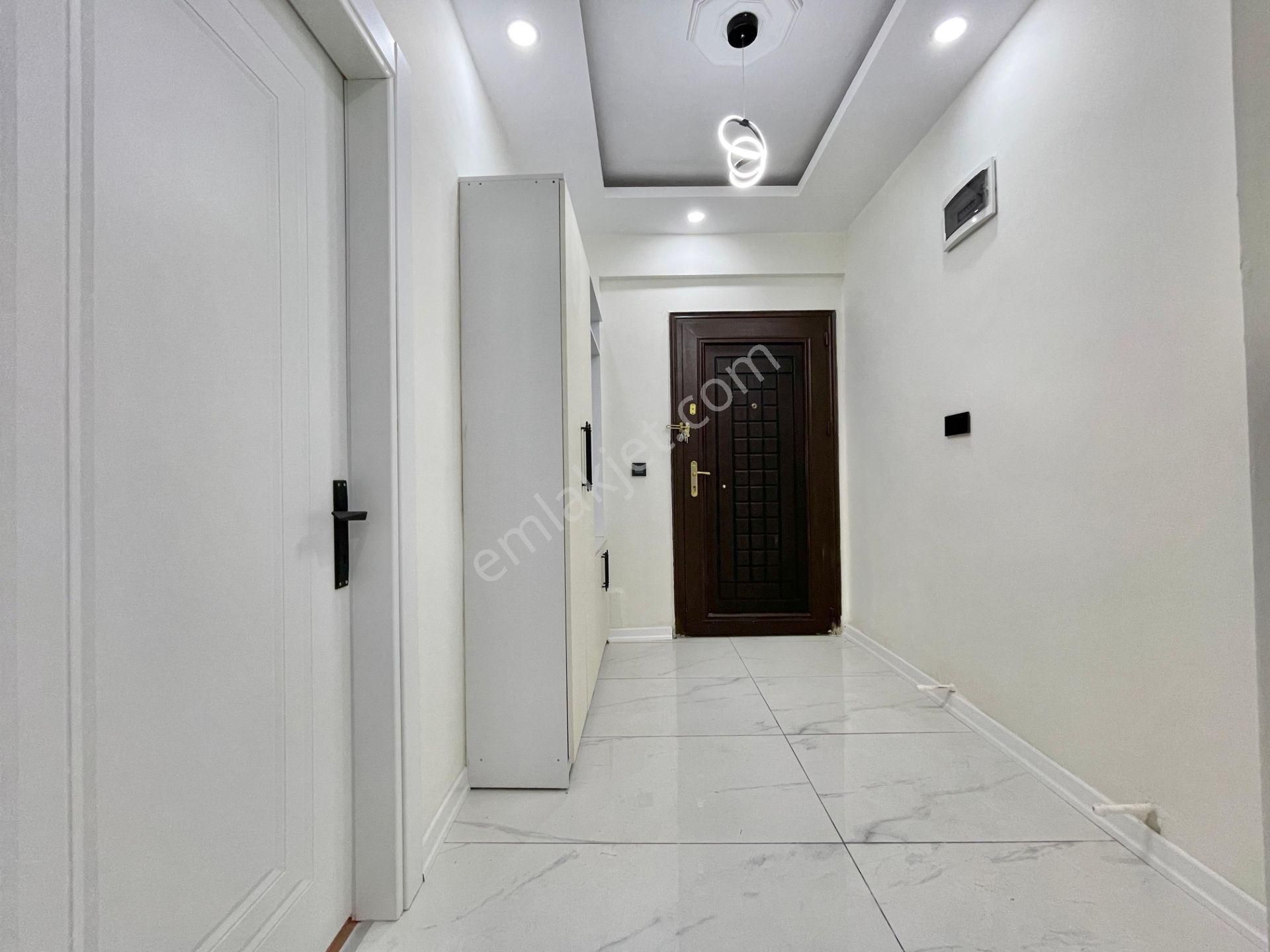 Berkay Demirel'den Akçay Merkezde Denize 70 Metre 2+1 Daire - Görsel 7