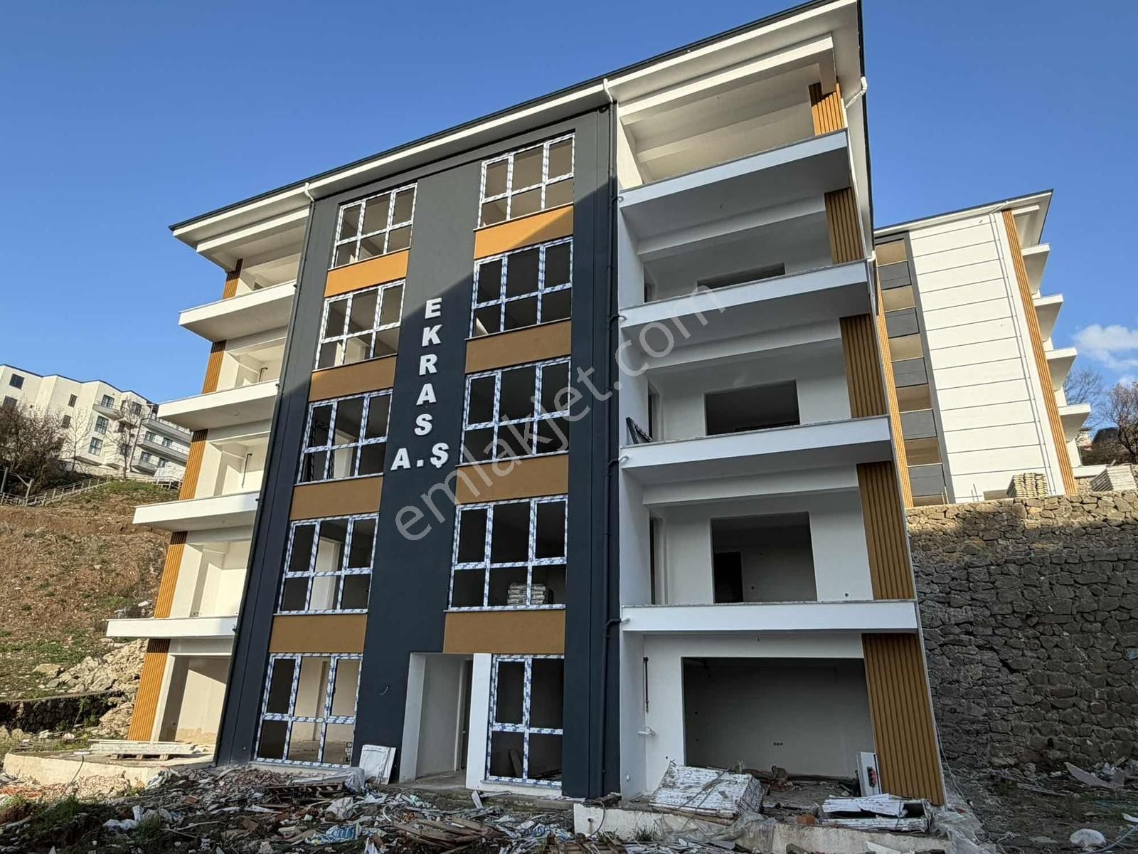 Fatih Mh'de Satılık 2+1 90 M² Daire* Geniş Balkon