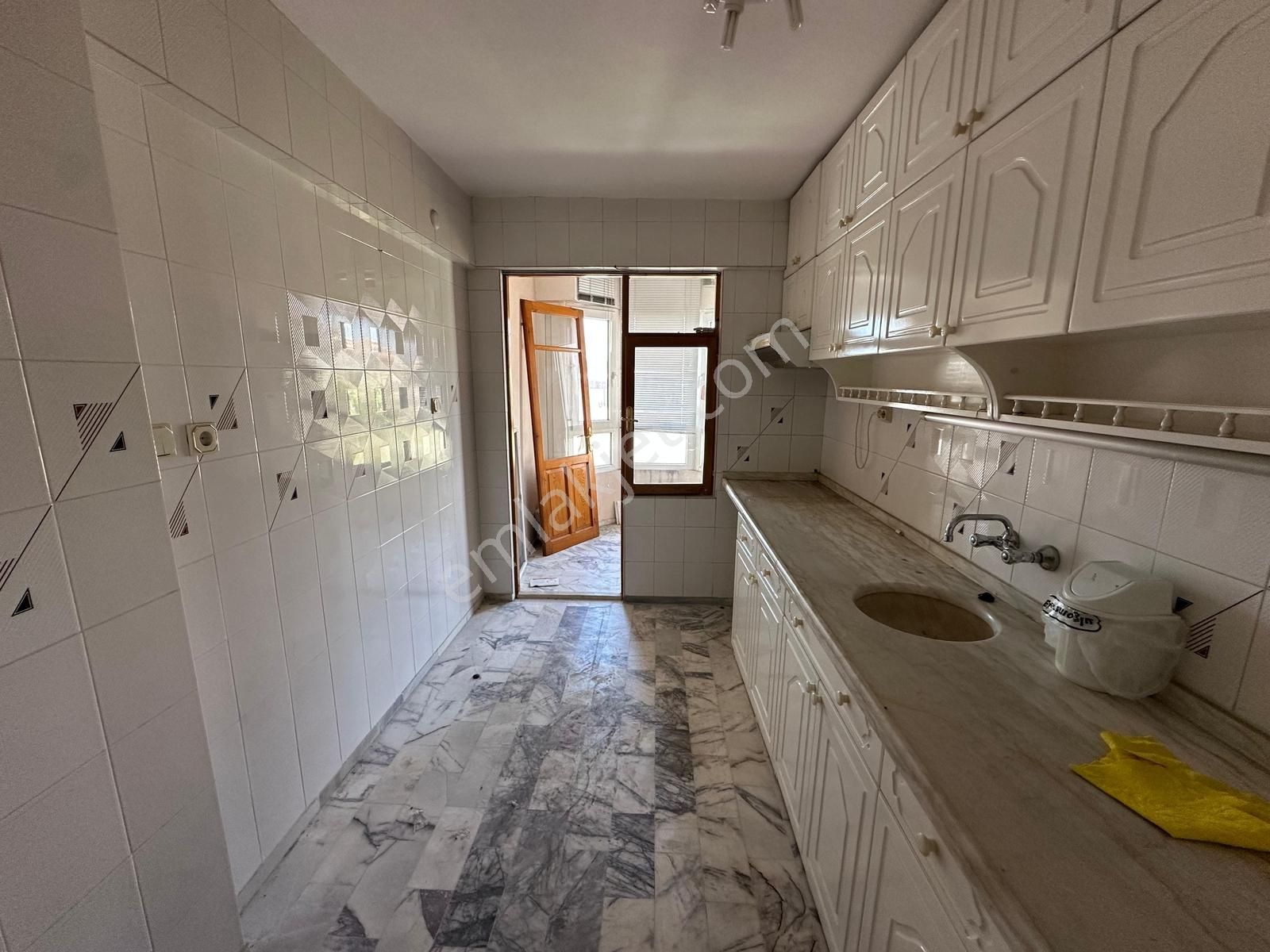 Doradan Akçay Merkez'de Ön Cephe Ebeveyn B. 4+1 Satılık Dublex - Görsel 14