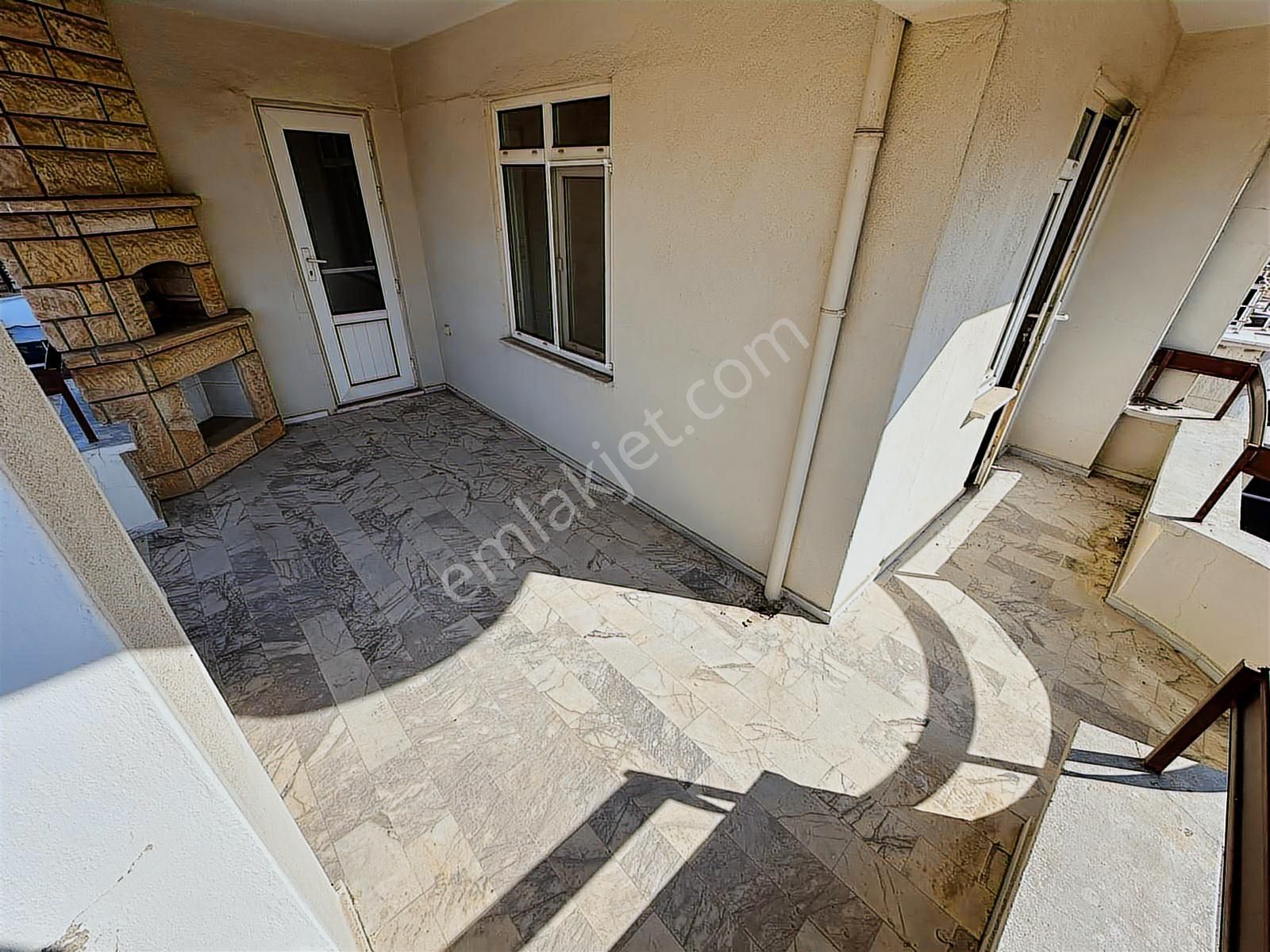 Doradan Akçay Merkez'de Ön Cephe Ebeveyn B. 4+1 Satılık Dublex - Görsel 9