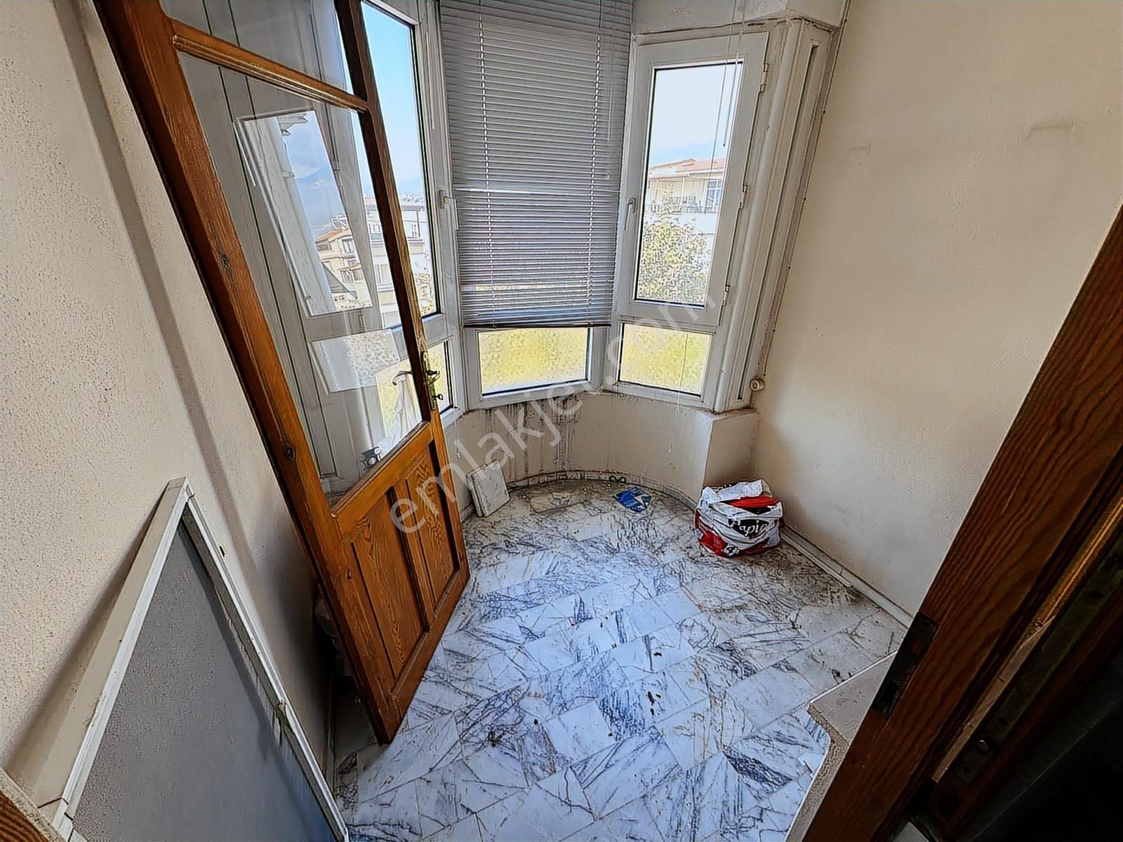 Doradan Akçay Merkez'de Ön Cephe Ebeveyn B. 4+1 Satılık Dublex - Görsel 33