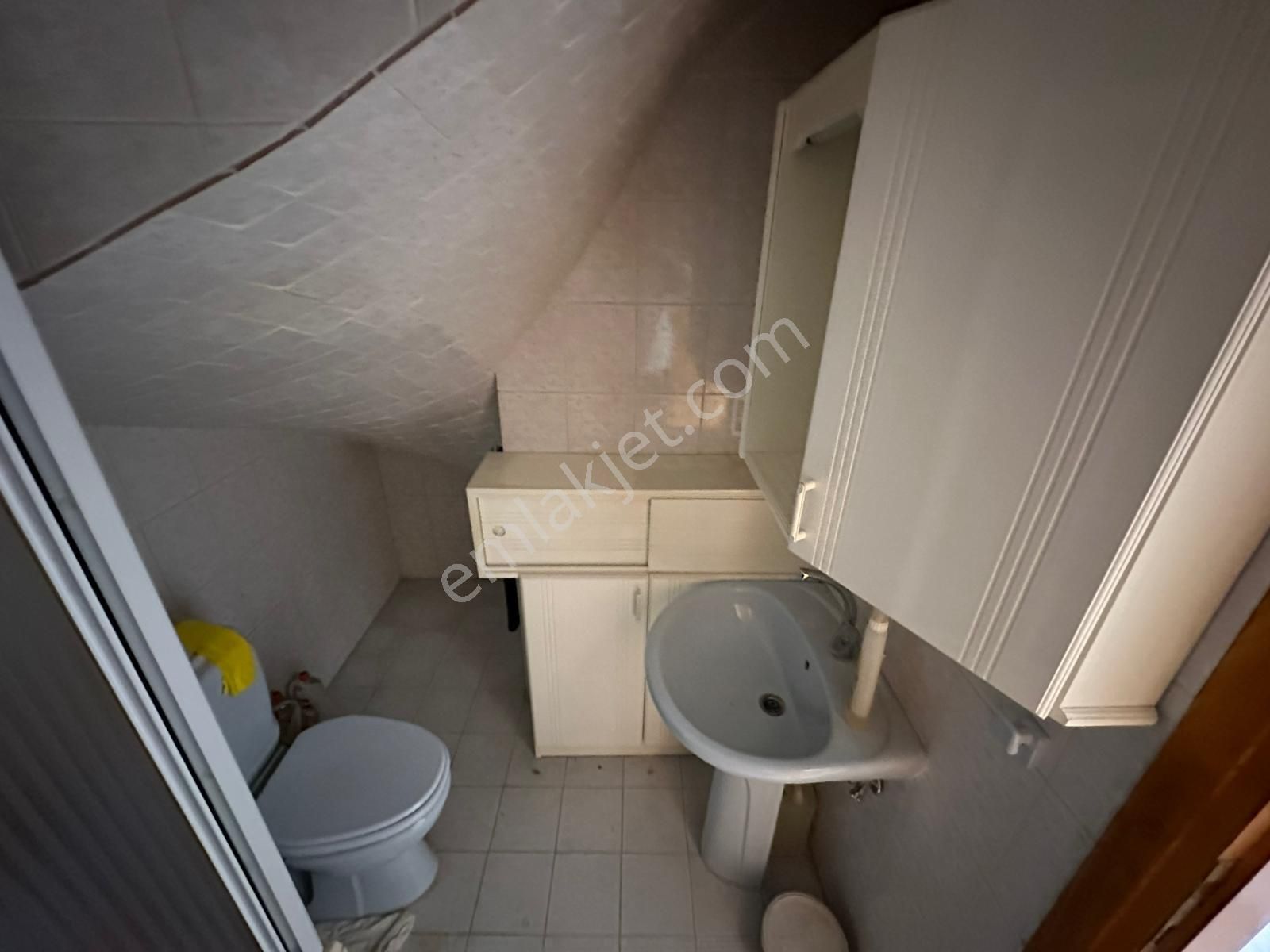 Doradan Akçay Merkez'de Ön Cephe Ebeveyn B. 4+1 Satılık Dublex - Görsel 12