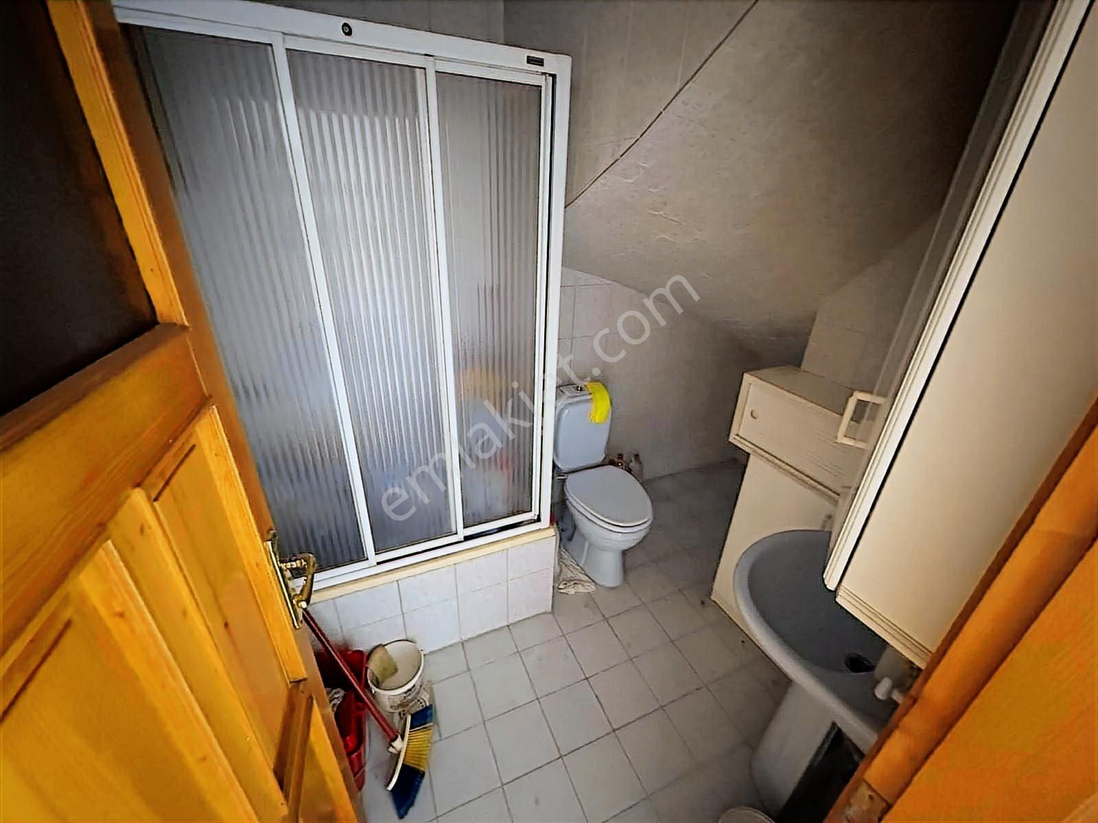 Doradan Akçay Merkez'de Ön Cephe Ebeveyn B. 4+1 Satılık Dublex - Görsel 19