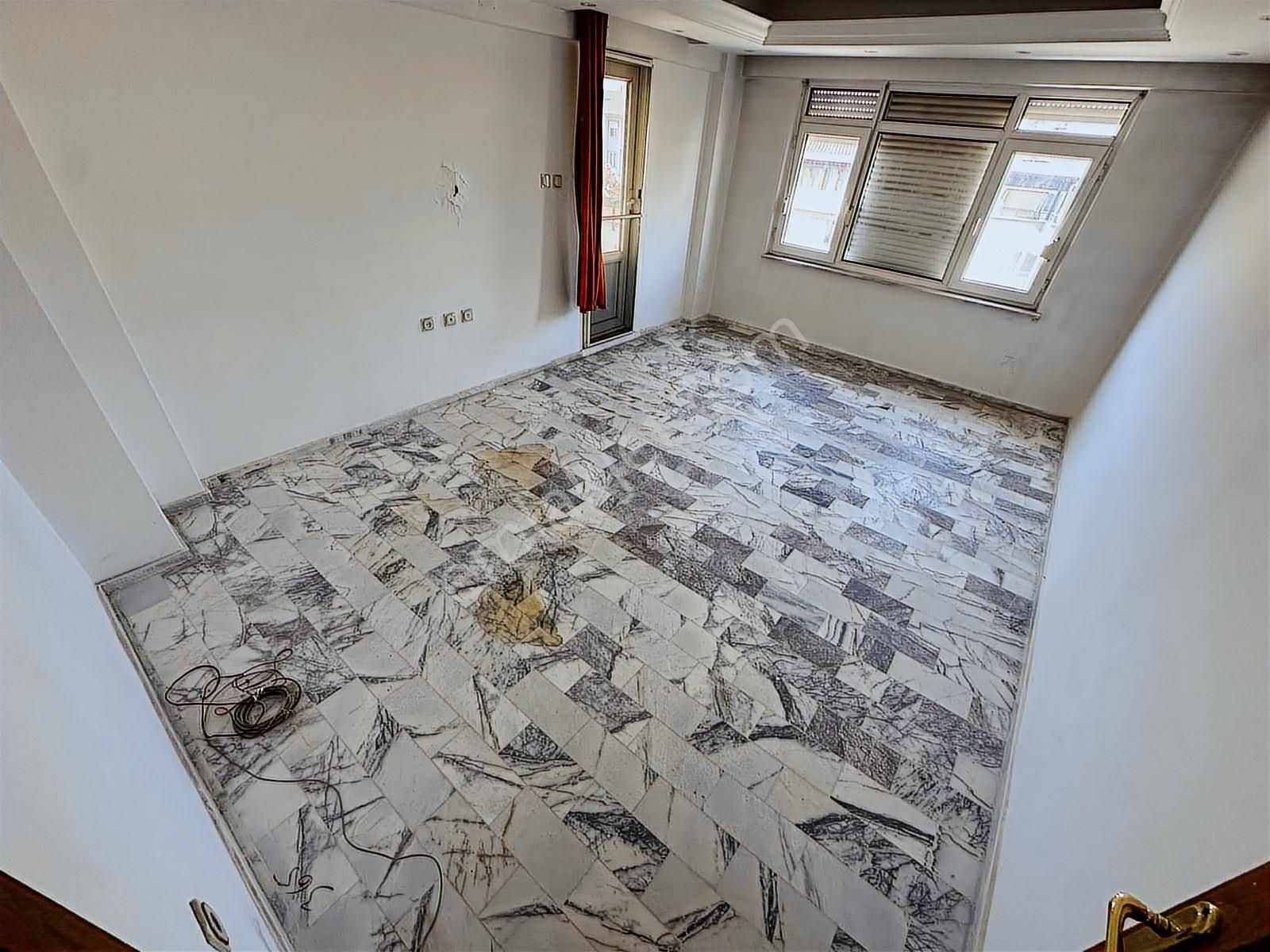 Doradan Akçay Merkez'de Ön Cephe Ebeveyn B. 4+1 Satılık Dublex - Görsel 24