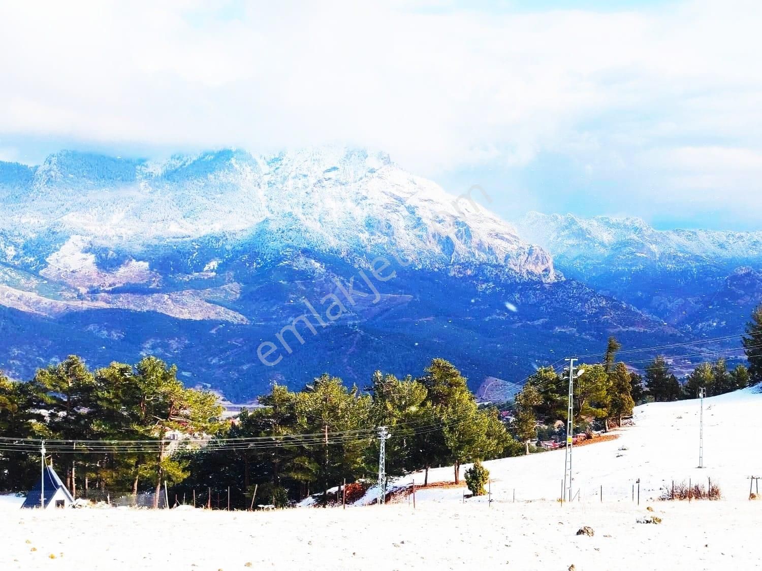 Kar Emlaktan Yeni Konacık Bozkırlı Mevkiinde 360 M2 Satılık Arsa