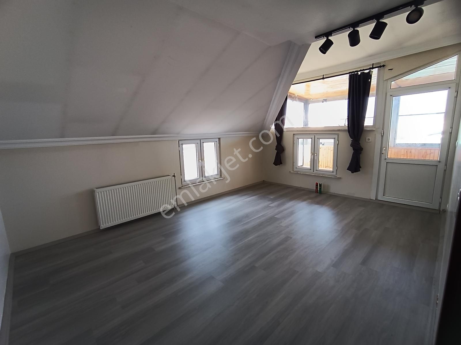 Kiralık Geniş Dubleks Daire (iki Daire Şeklinde) - Görsel 17